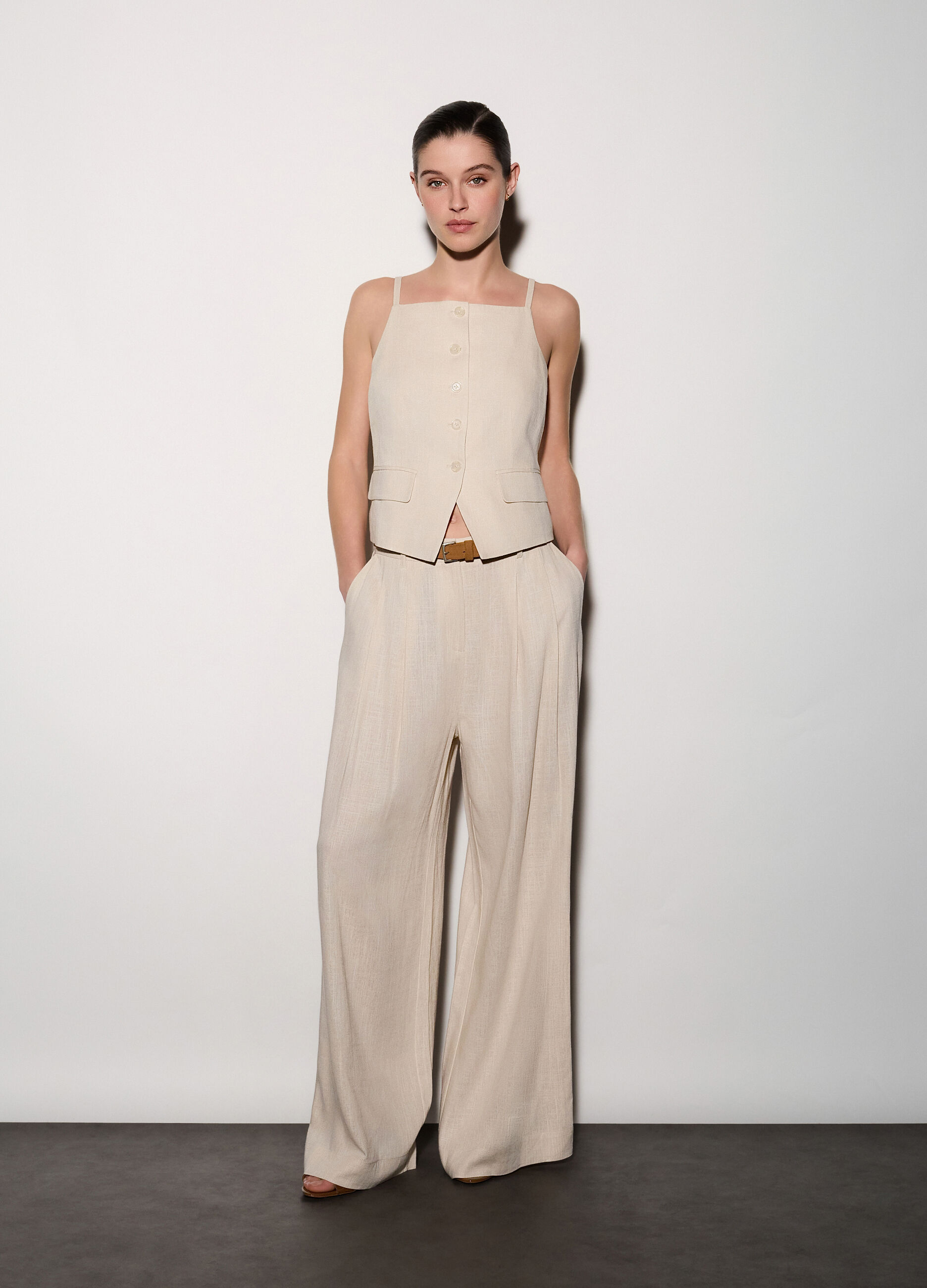 Gilet con scollo dritto donna_0
