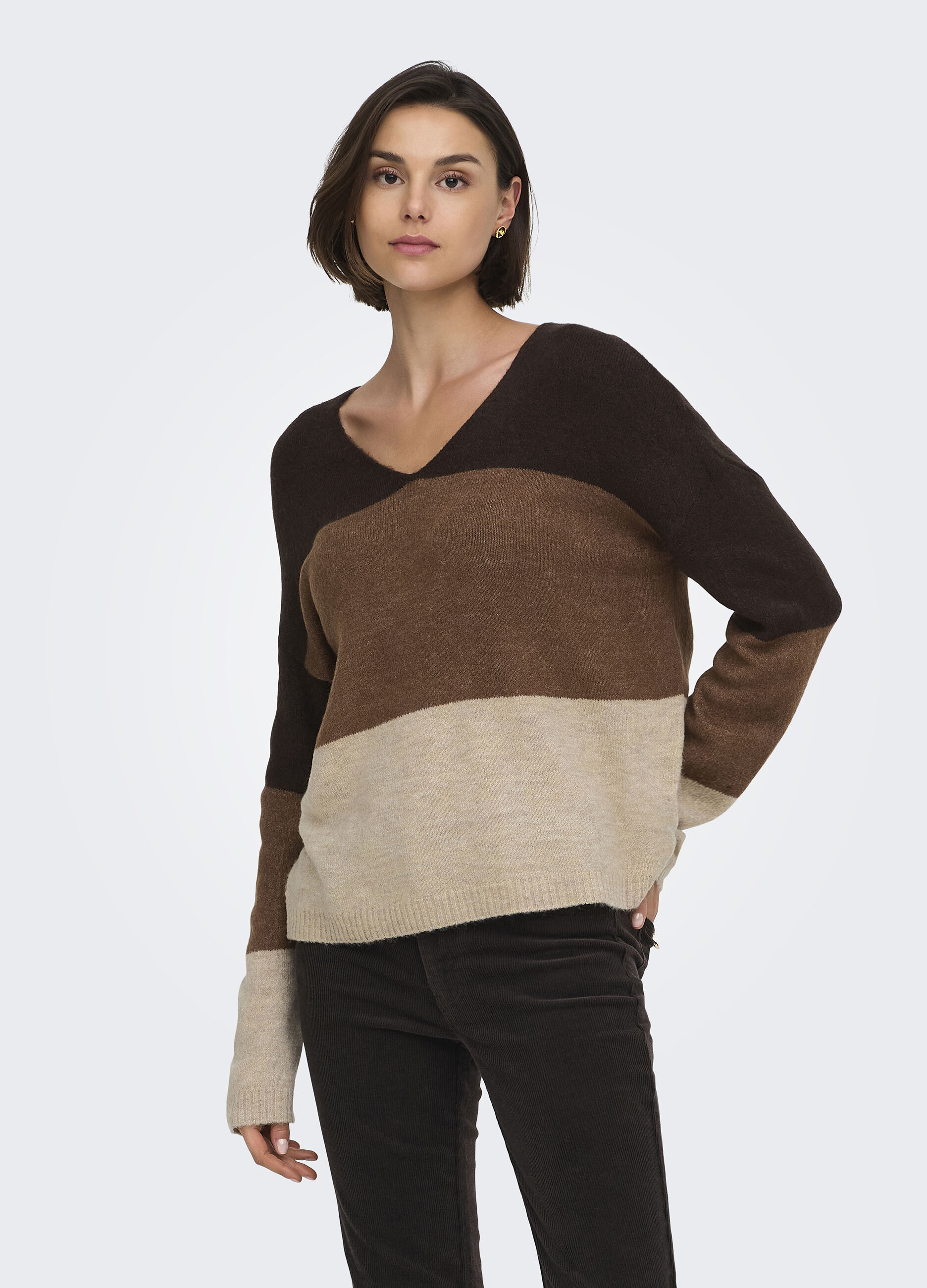 Pullover con scollo a V_0