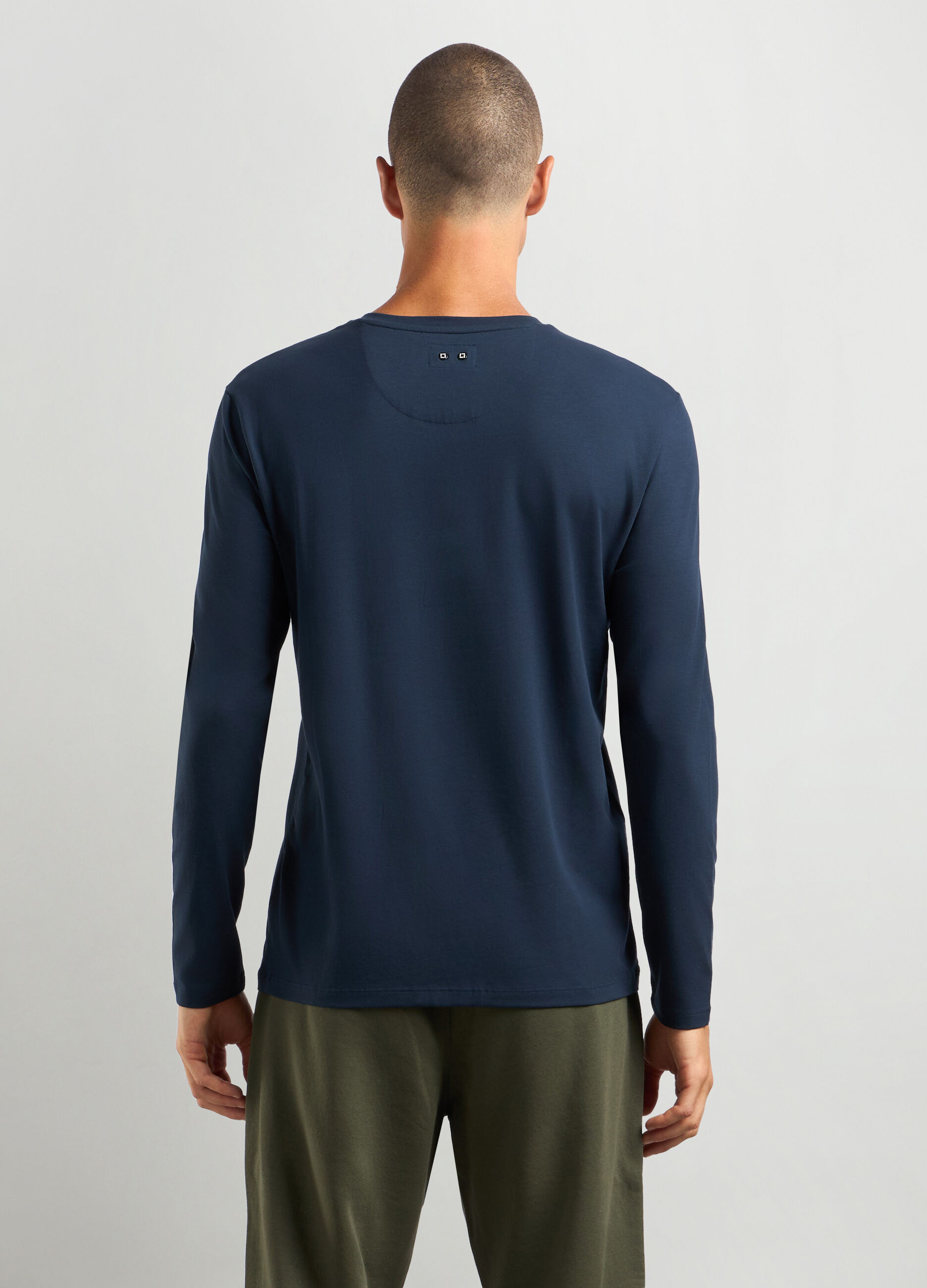 Maglia scollo a V in cotone stretch uomo_1