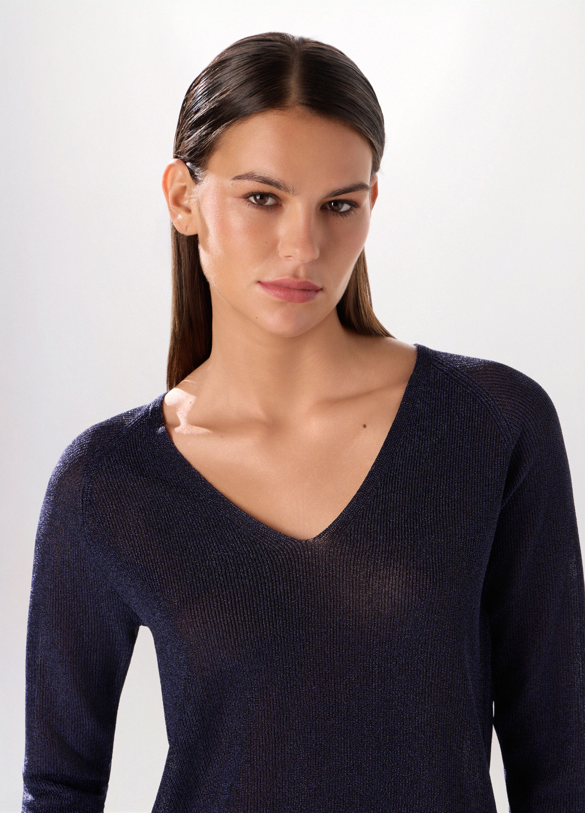 Pullover con scollo a V donna_2