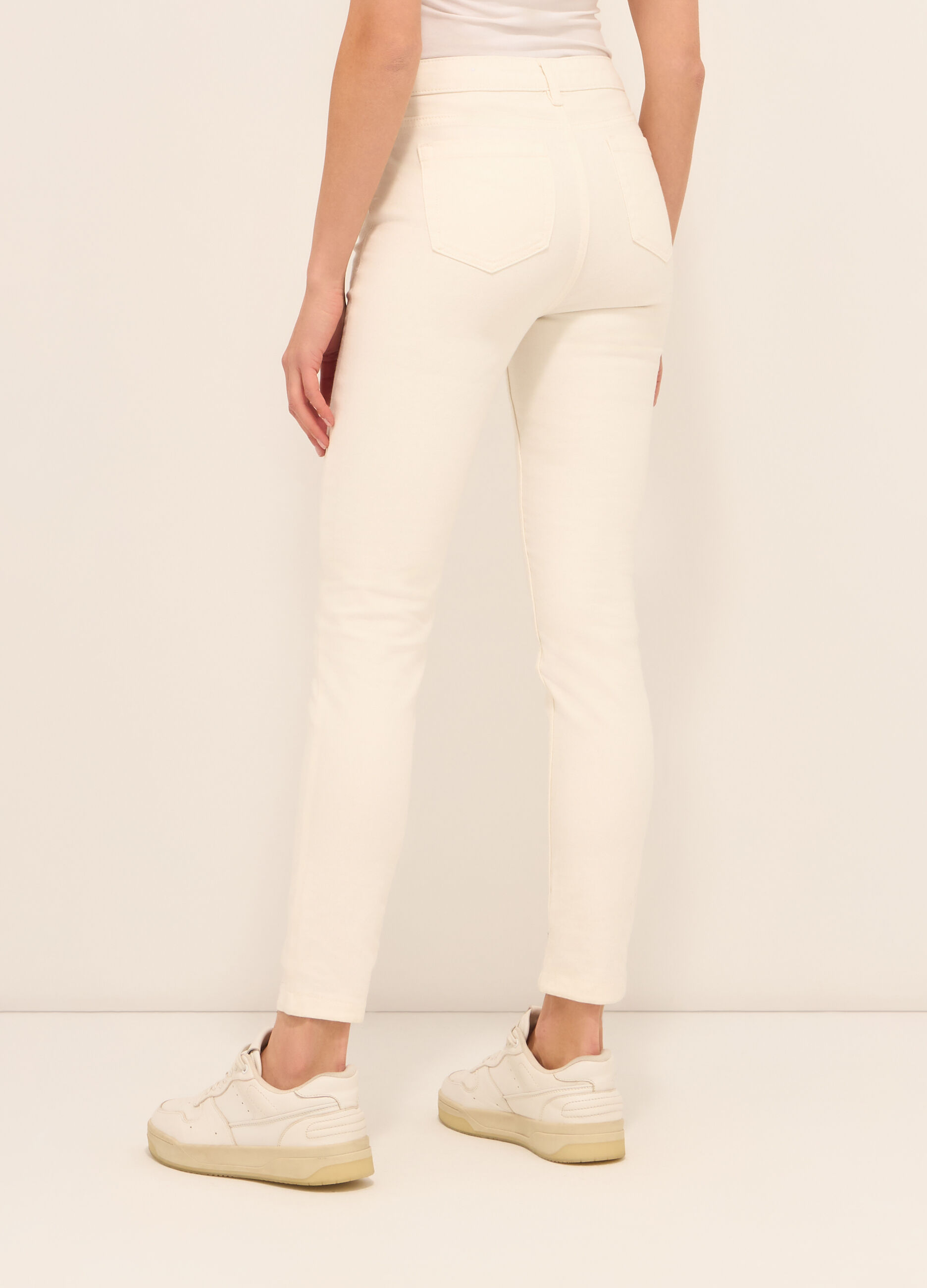 Pantaloni in stretch denim misto cotone donna_1