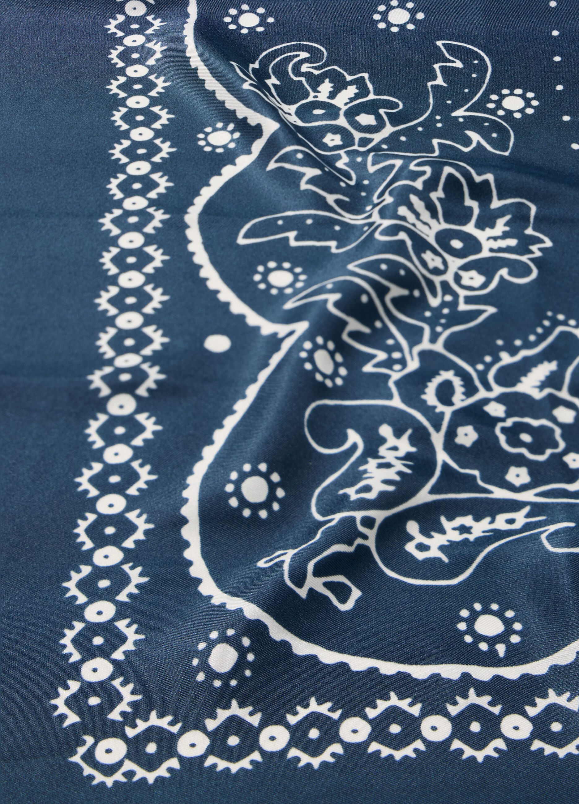Foulard con stampa donna_1