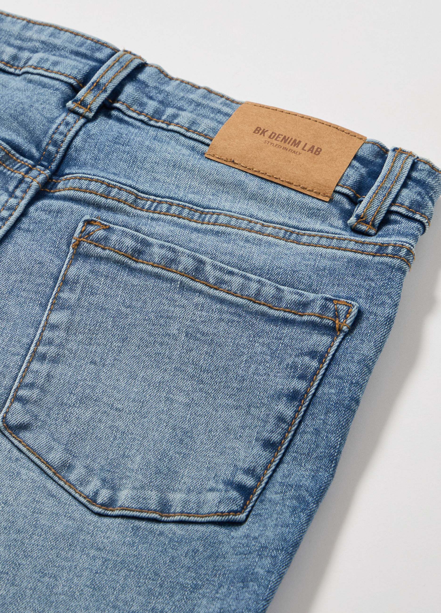 Pantaloni in denim di cotone stretch flare fit ragazza_1