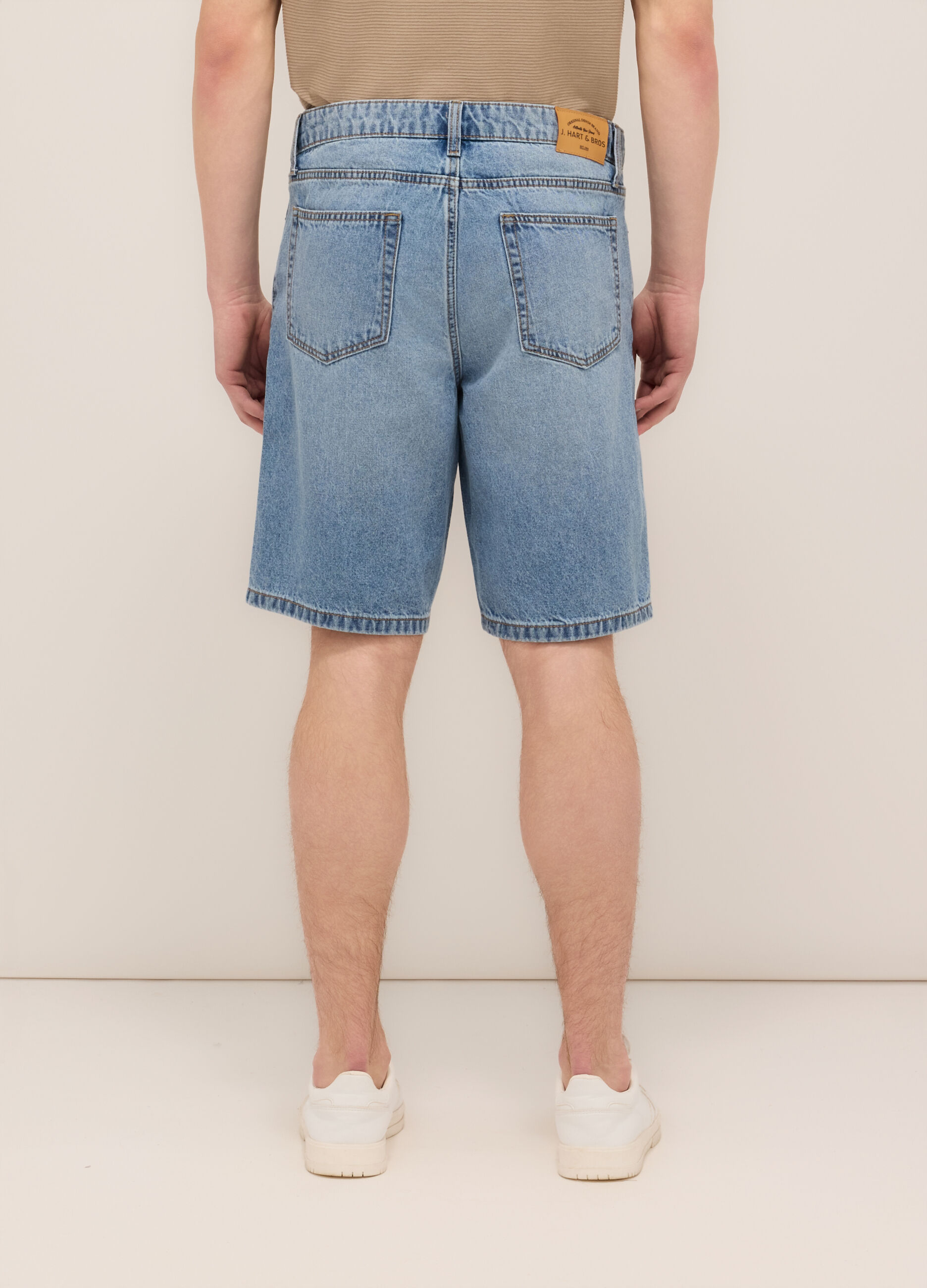 Bermuda in denim di puro cotone uomo_1
