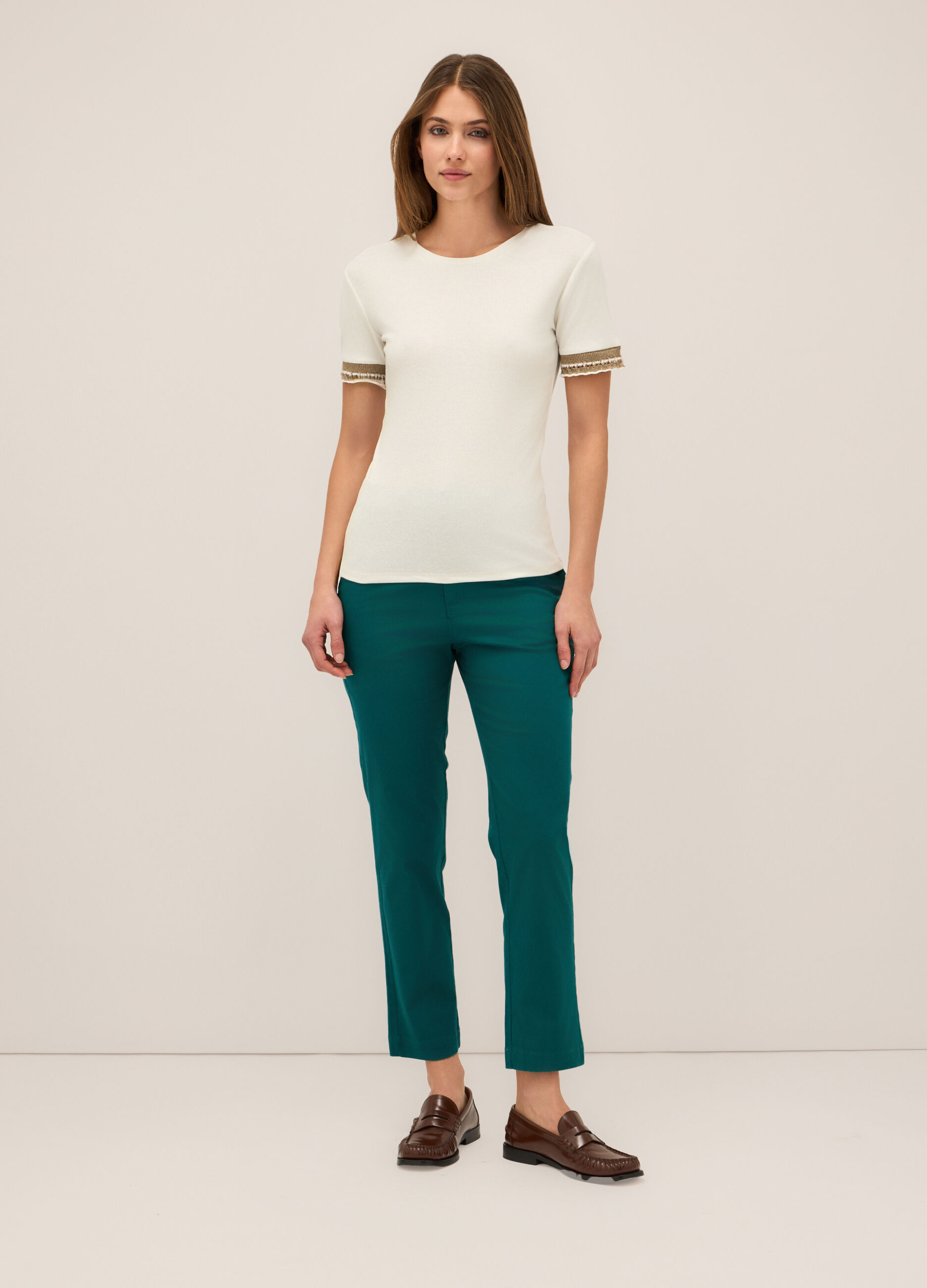 Pantaloni chino in twill di cotone stretch donna_0