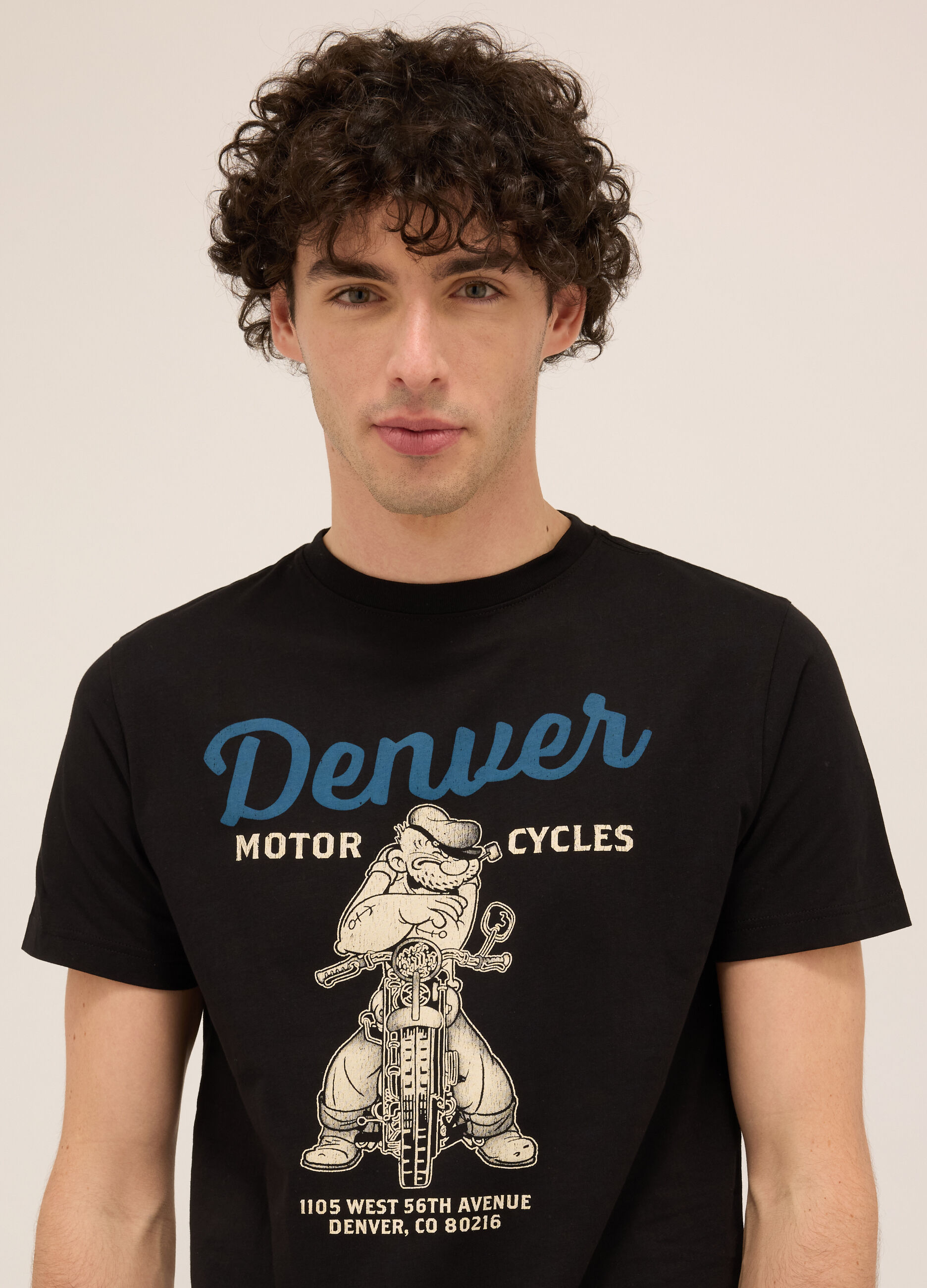 T-shirt girocollo in cotone con stampa uomo_2