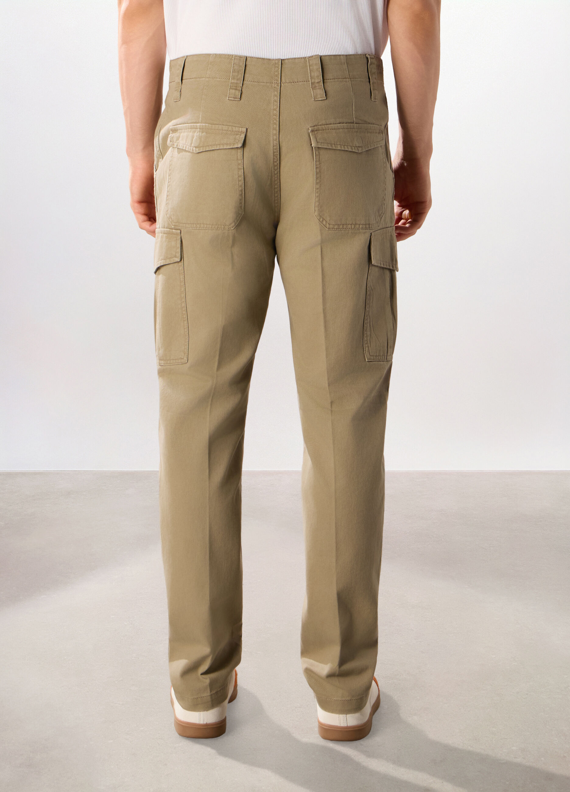 Pantaloni cargo regular fit in cotone uomo_1