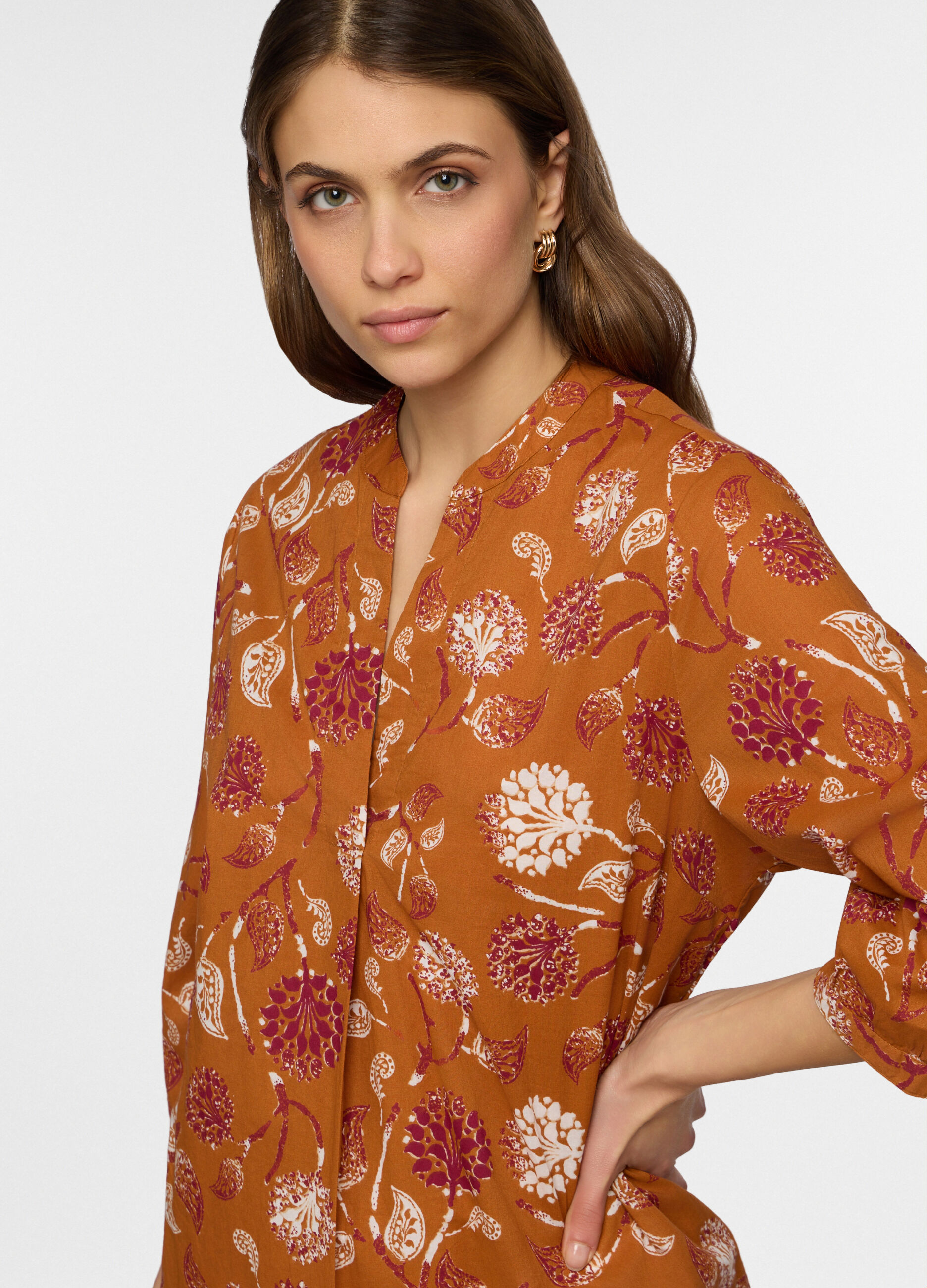 Blusa over fit con scollo a V in puro cotone voile donna_2