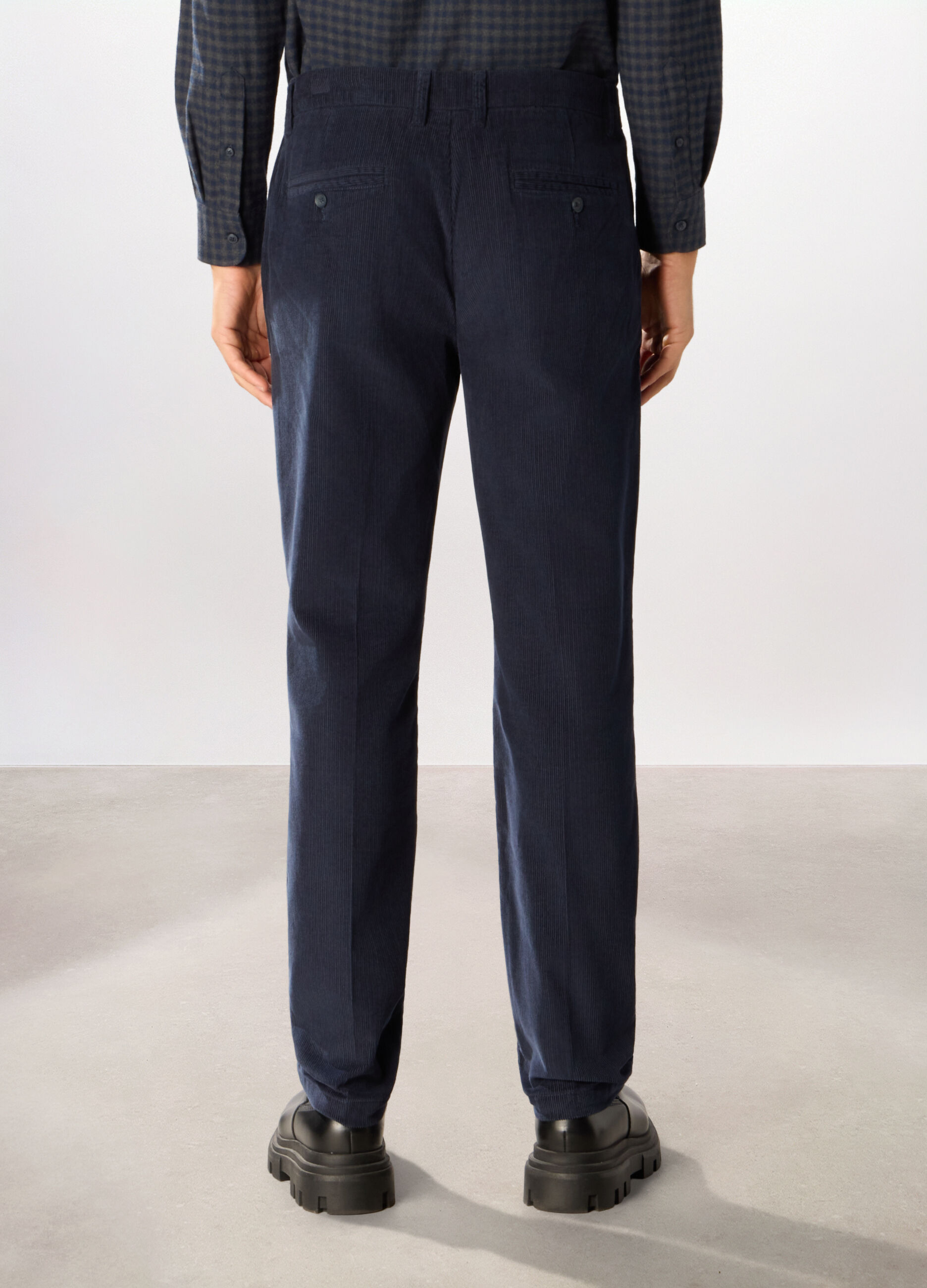 Pantaloni chino in velluto a coste uomo_1