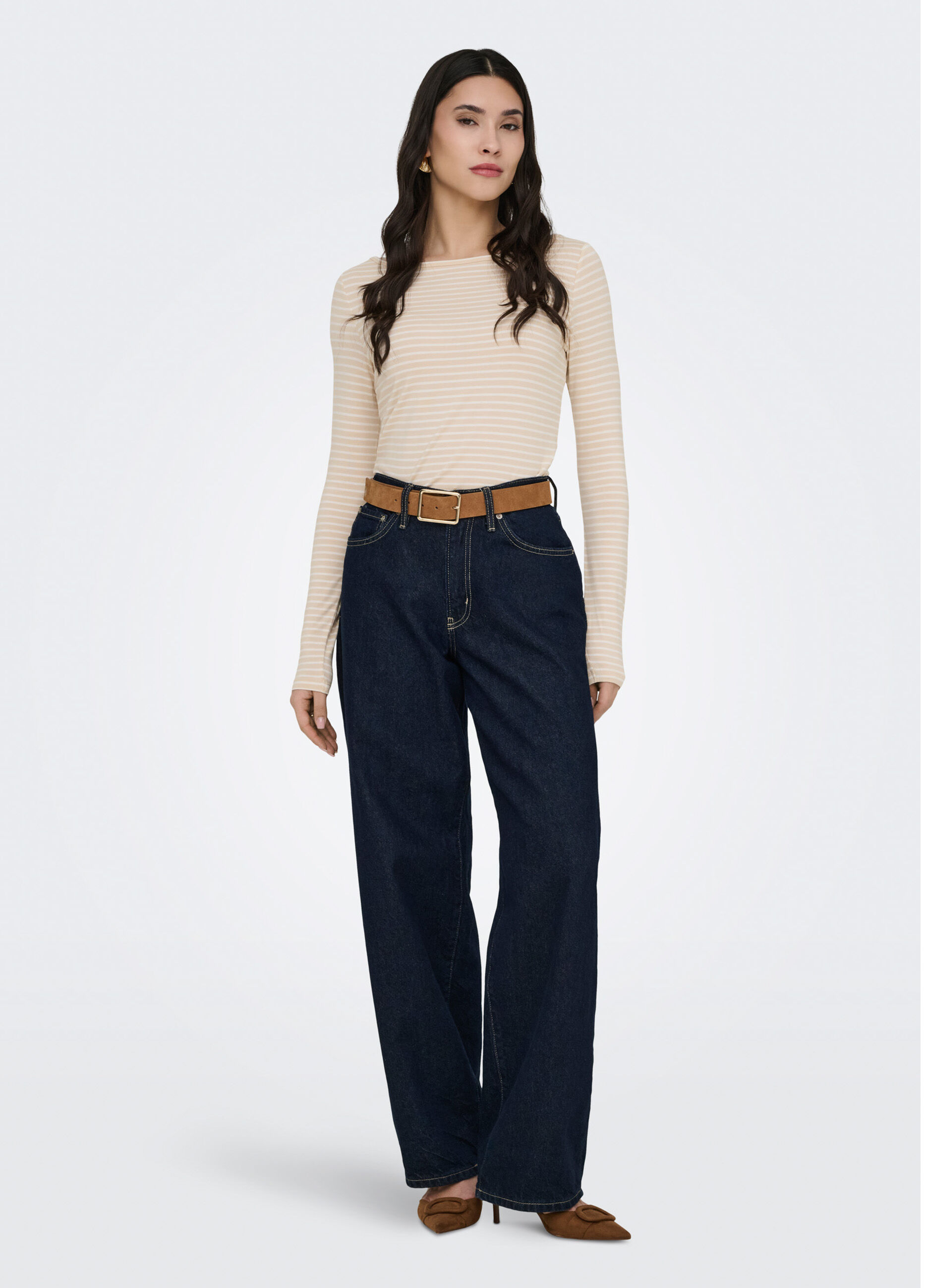 Top regular fit con scollo a barca_2