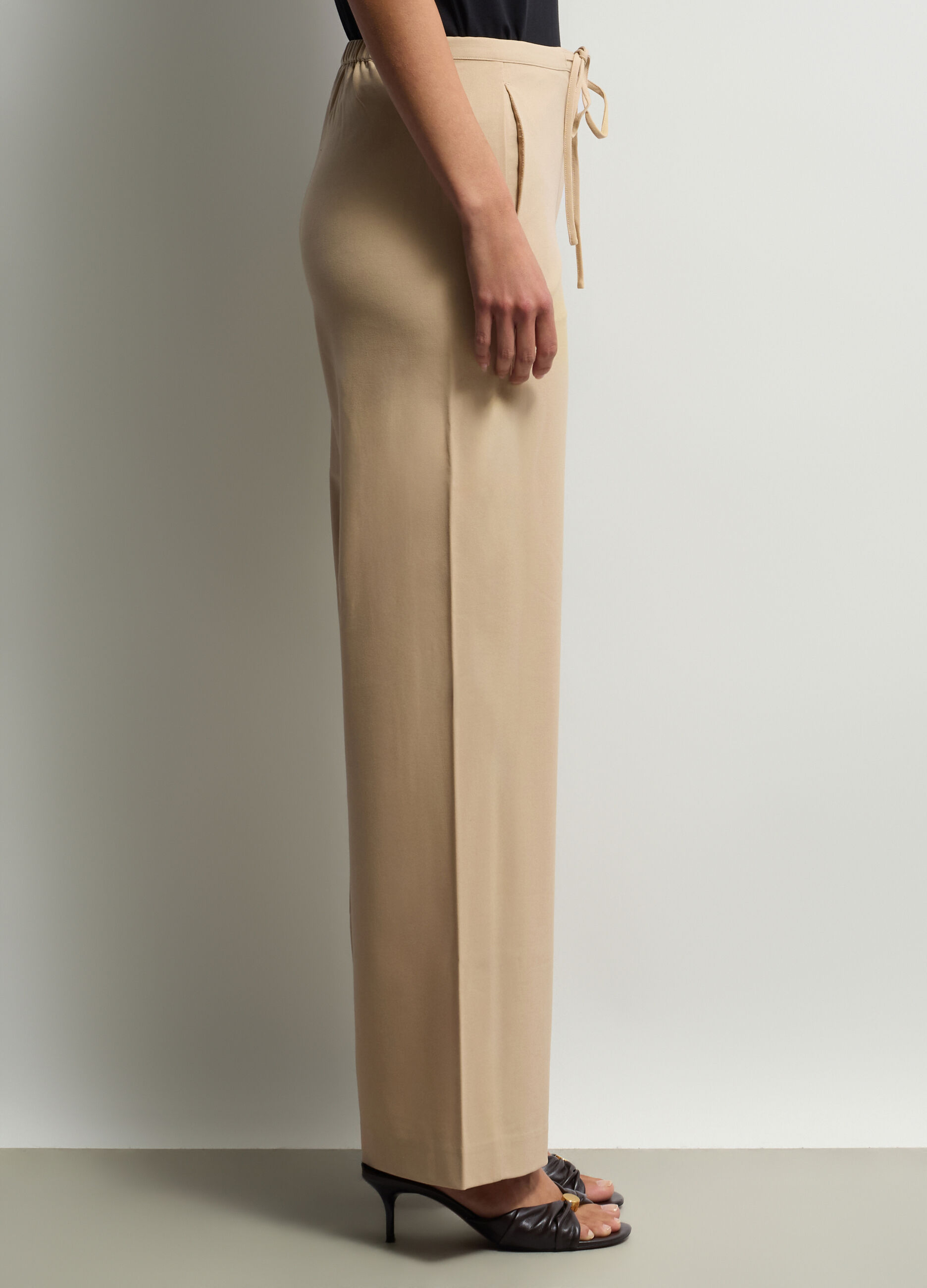 Pantaloni Straight Fit in poli viscosa stretch donna_1