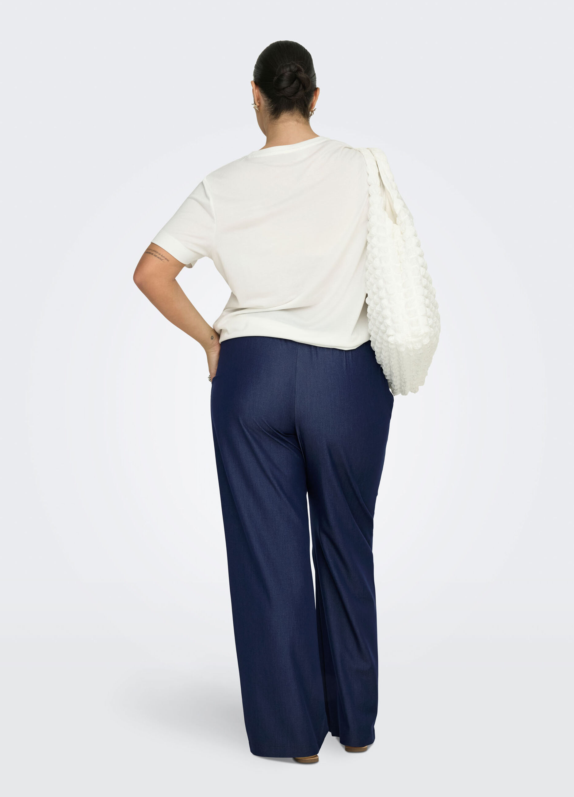 Pantaloni regular fit a gamba larga_1