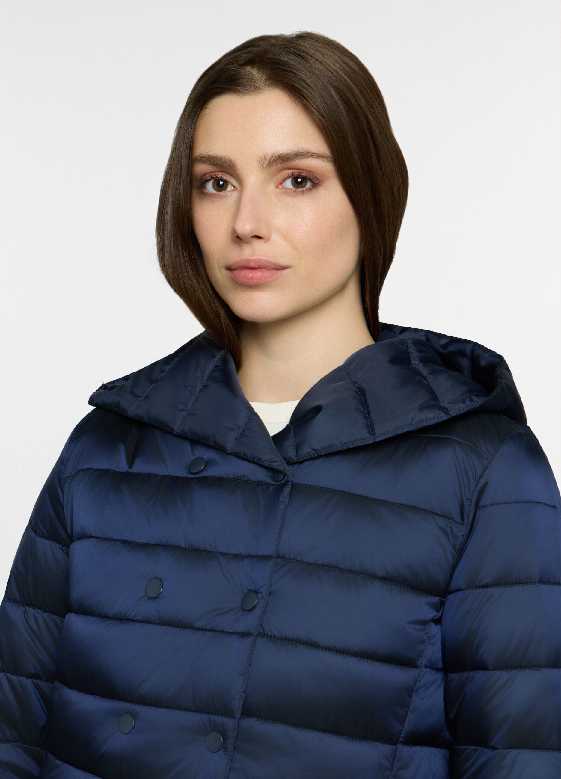 Giubbino imbottito doppiopetto con Cappuccio donna_2