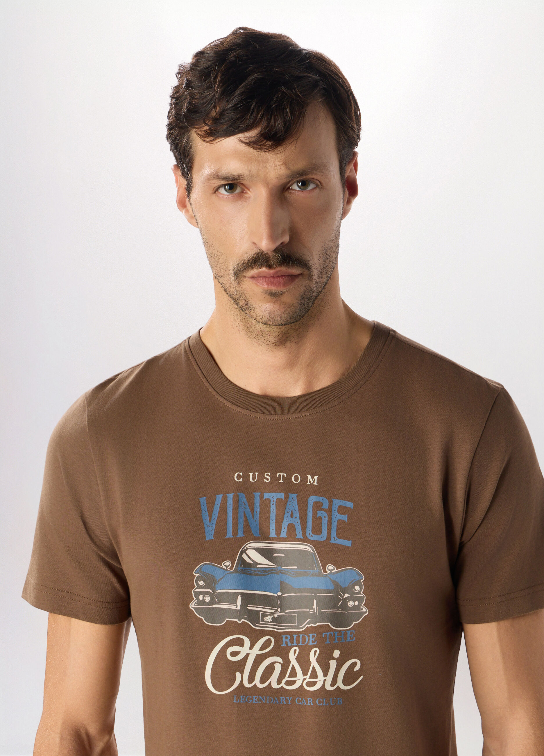T-shirt a maniche corte con stampa in cotone uomo_2