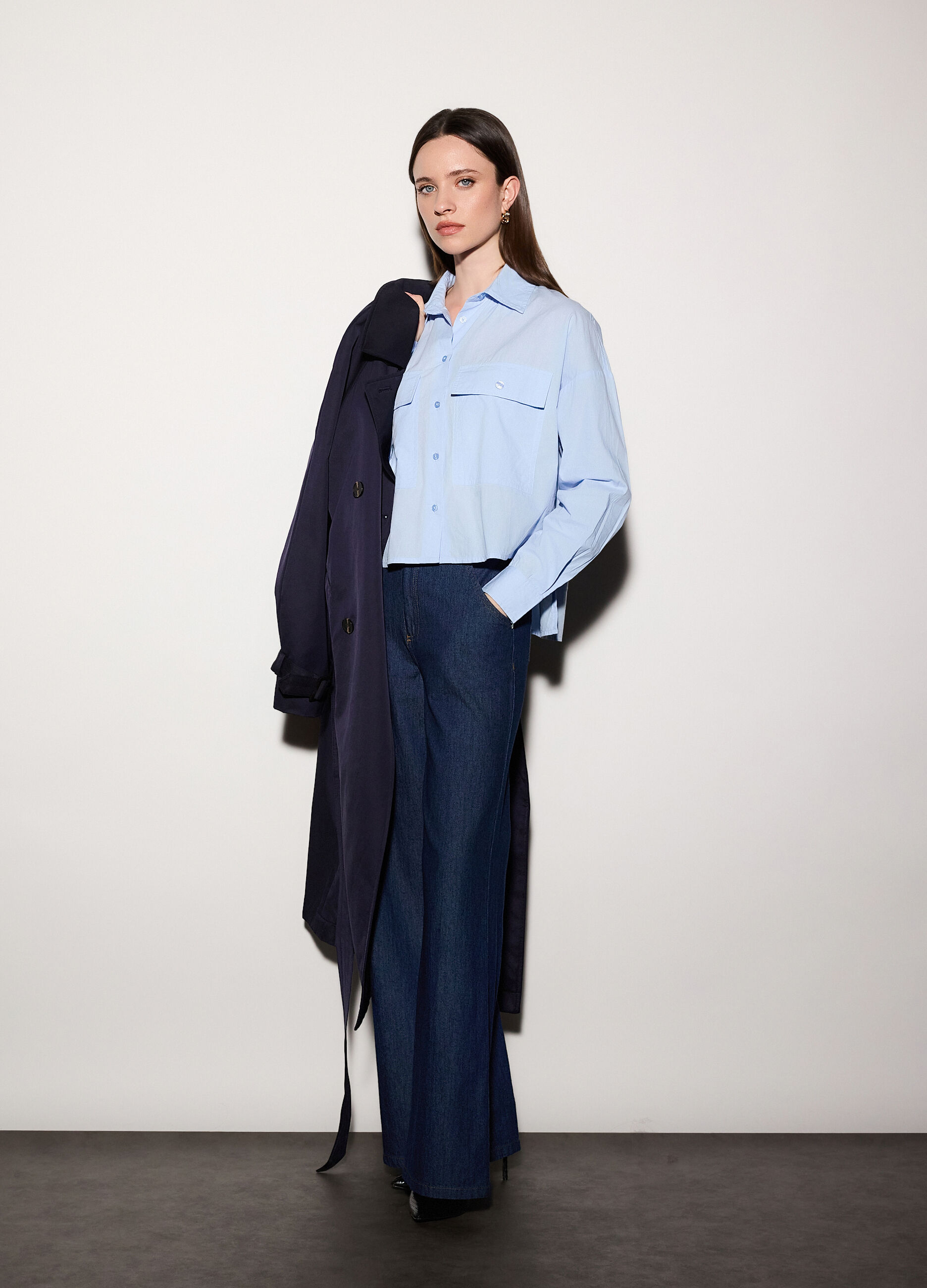 Camicia over fit colletto alla francese in popeline di puro cotone donna_0