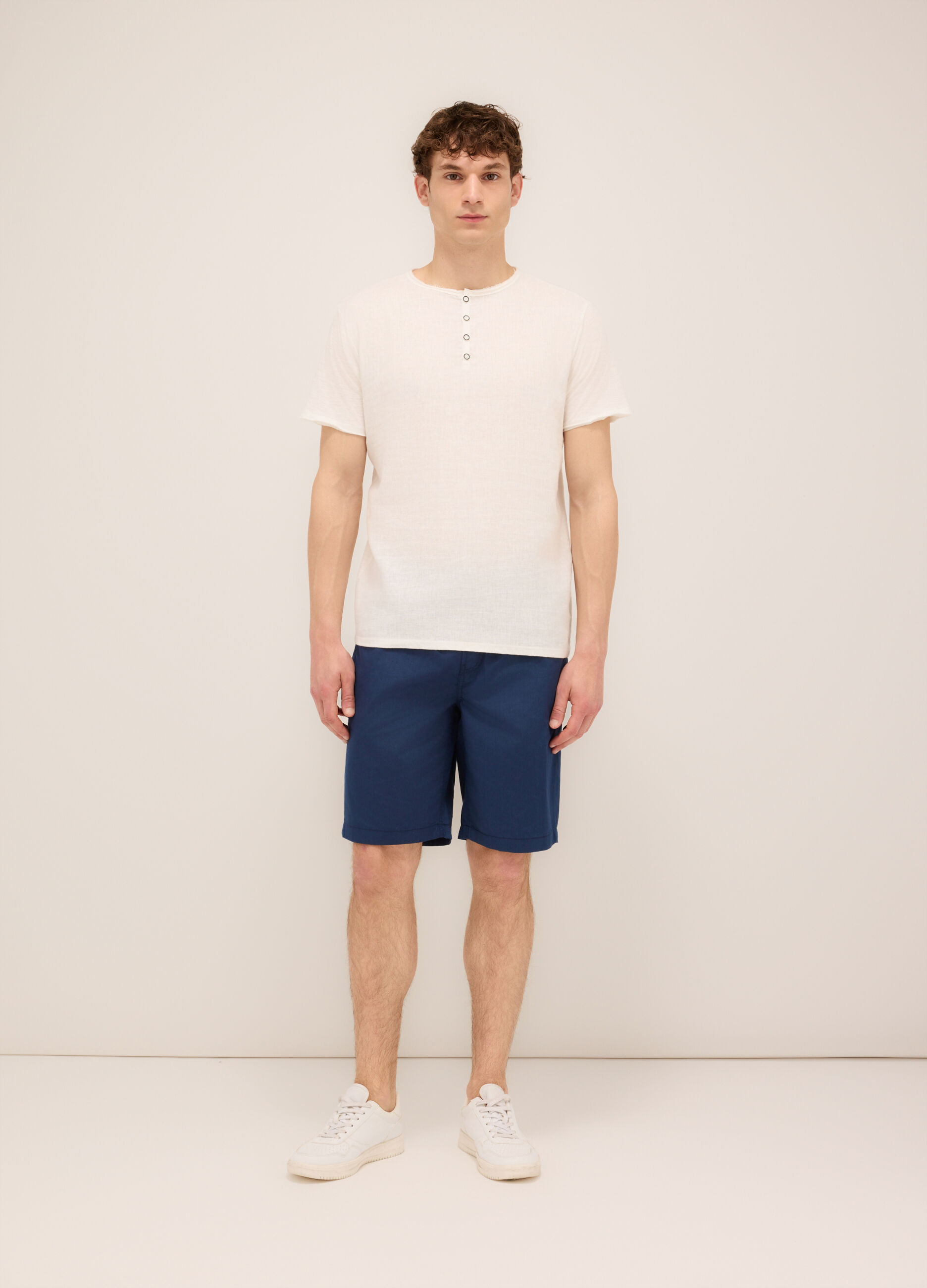 Bermuda chino in misto cotone uomo_0