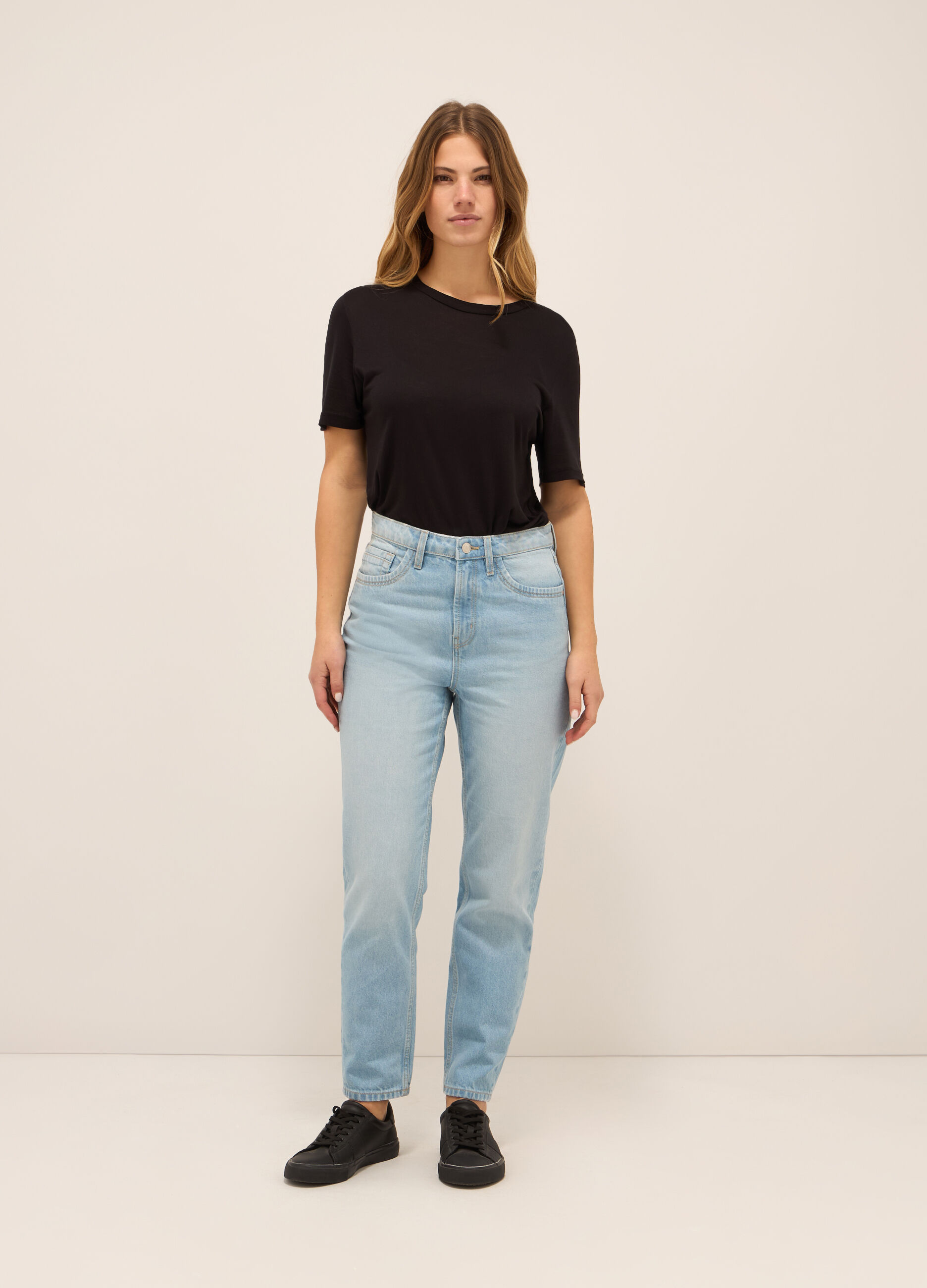 Pantaloni mom fit in denim di puro cotone donna_0