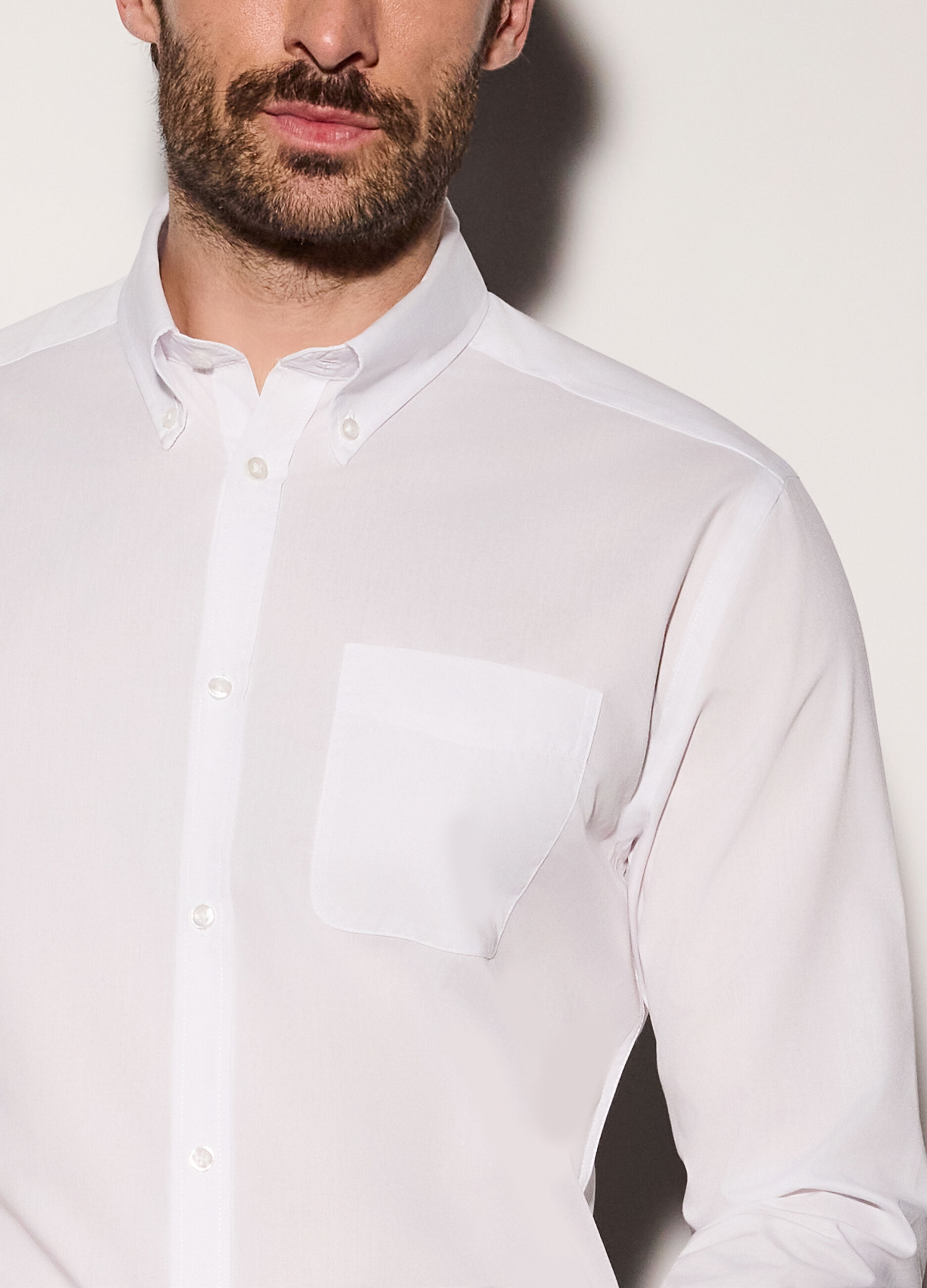 Camicia regular fit con colletto button down uomo_2