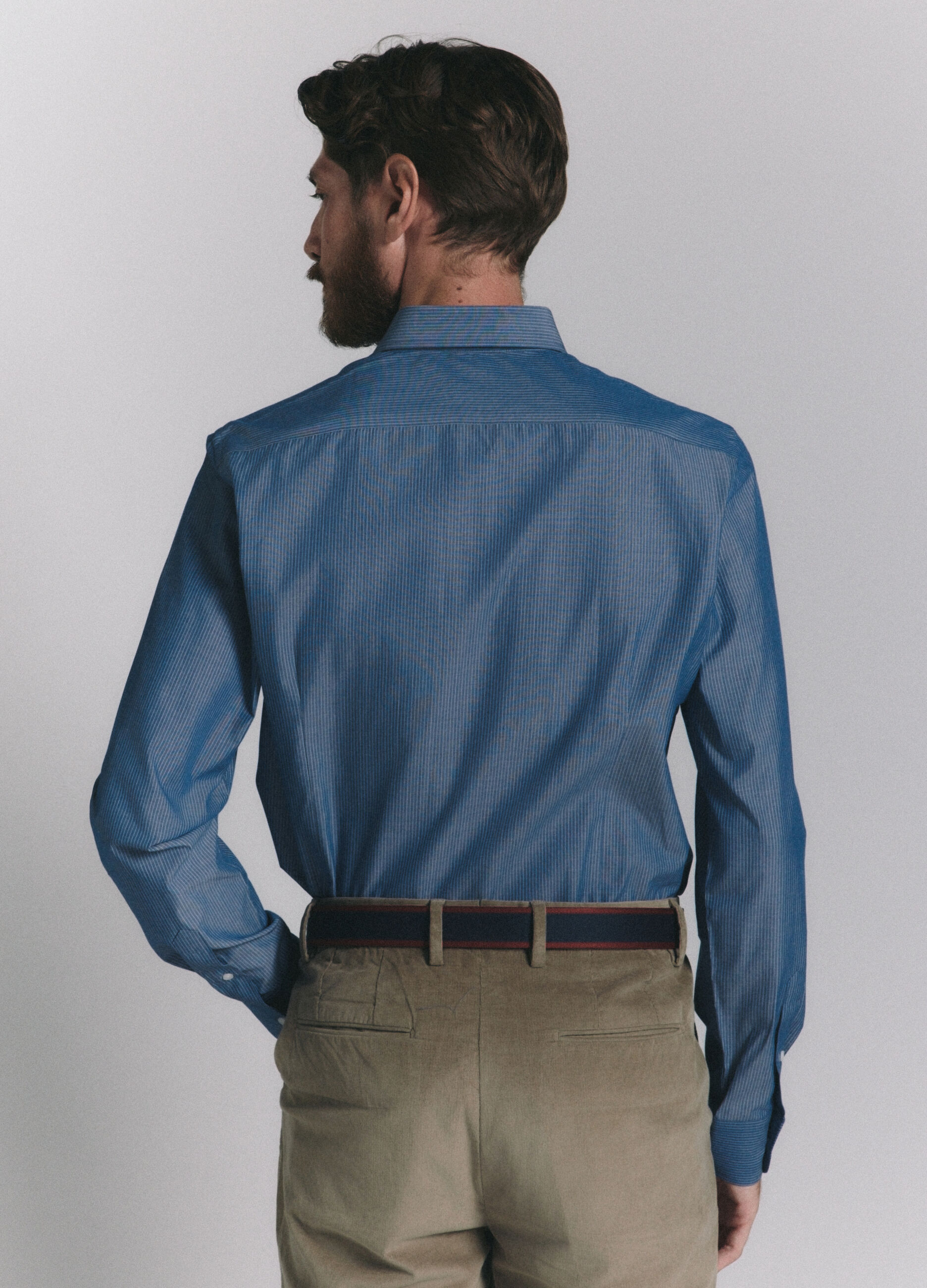 Camicia slim fit in tessuto gessato uomo_4