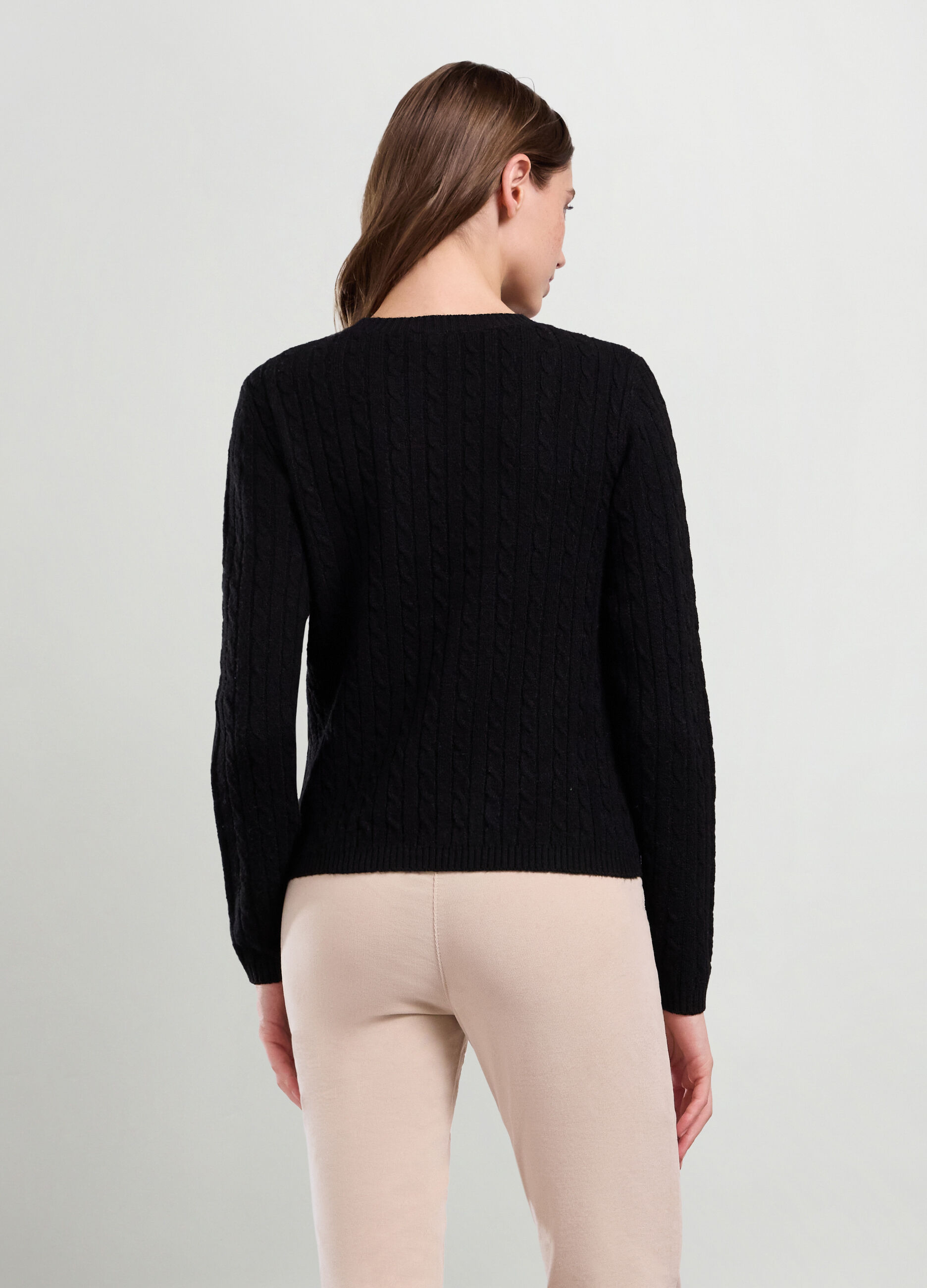 Tricot con lavorazione a treccia donna_1