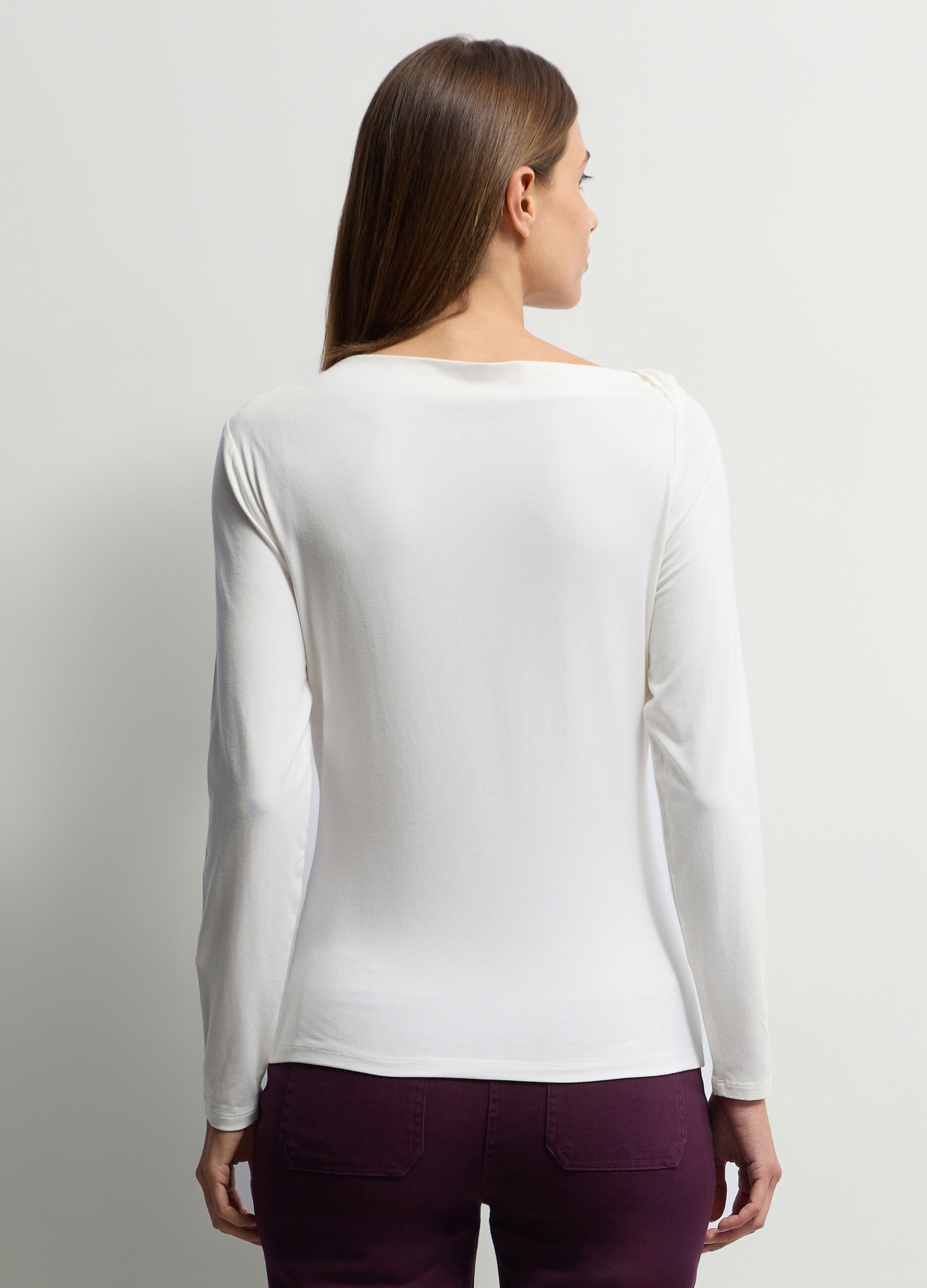 T-shirt con scollo a barchetta donna_1