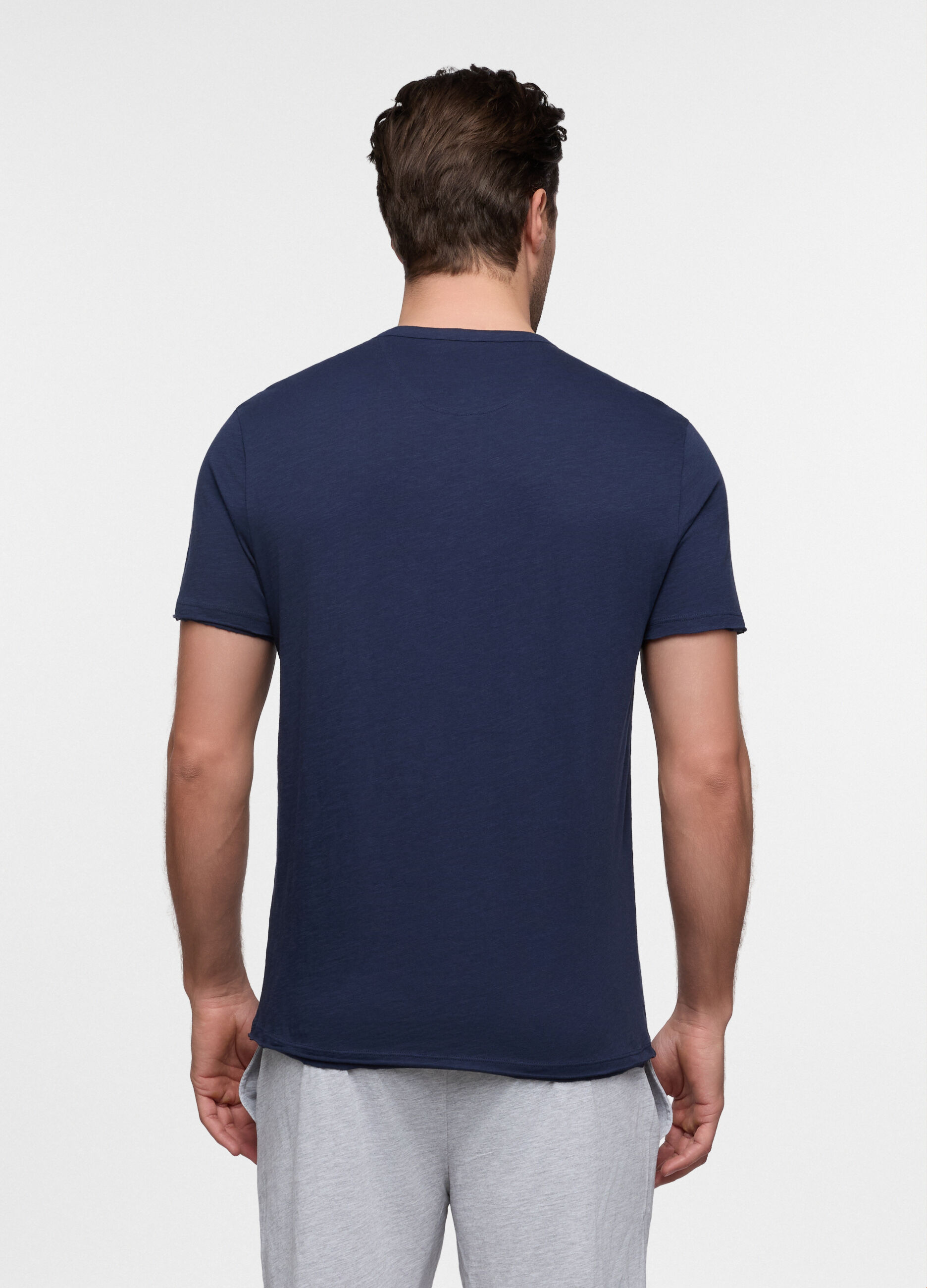 T-shirt collo serafino in cotone uomo_1