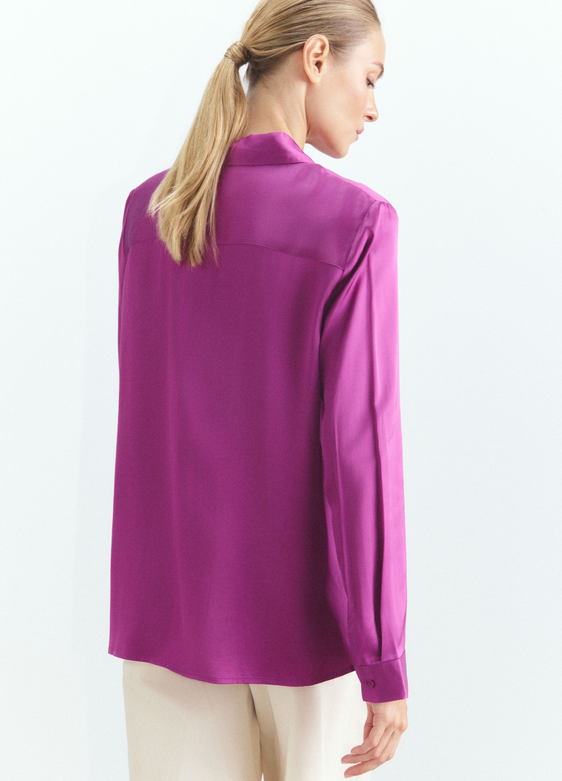 Camicia Fit Regular con colletto alla francese in raso di pura viscosa donna_2