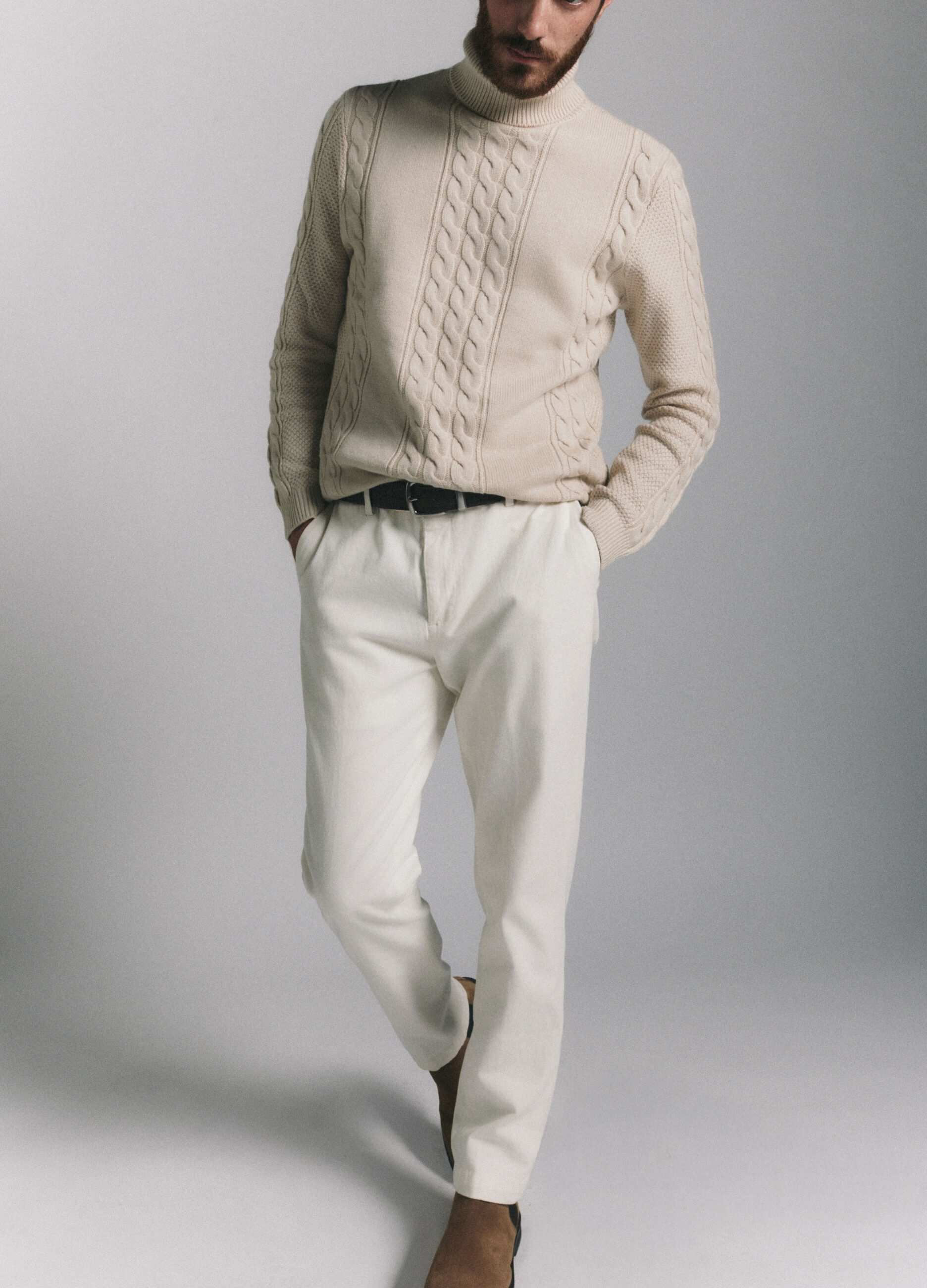 Maglione collo alto a trecce uomo_4
