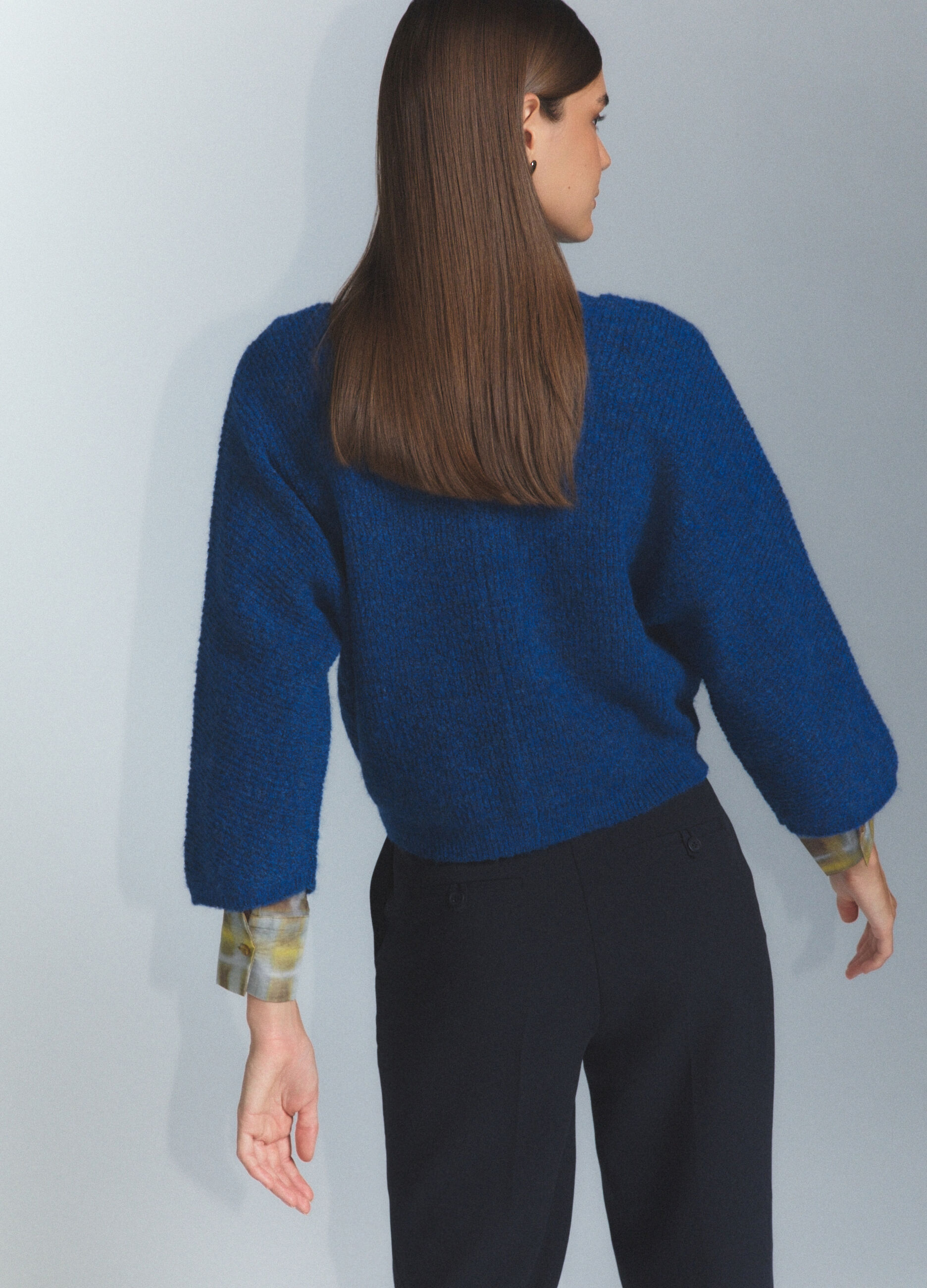 Cardigan con scollo a V in costina donna_2