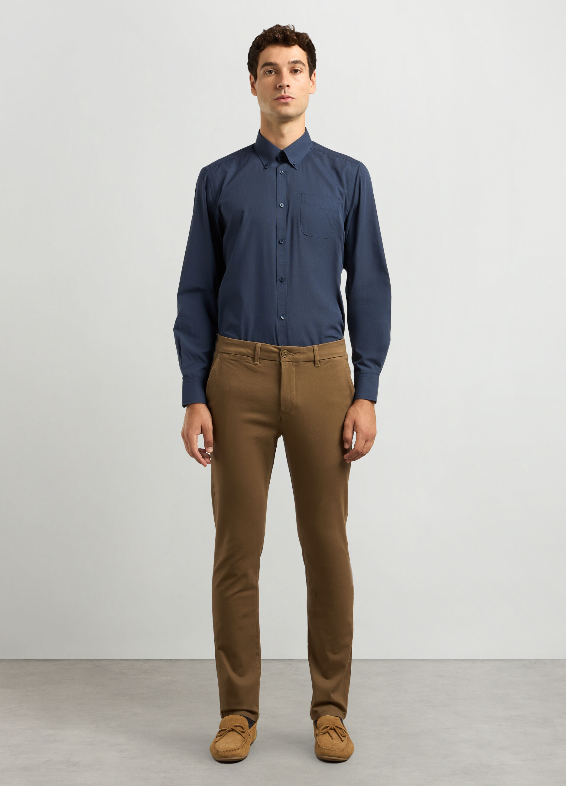 Pantaloni slim fit chino in cotone stretch uomo_0