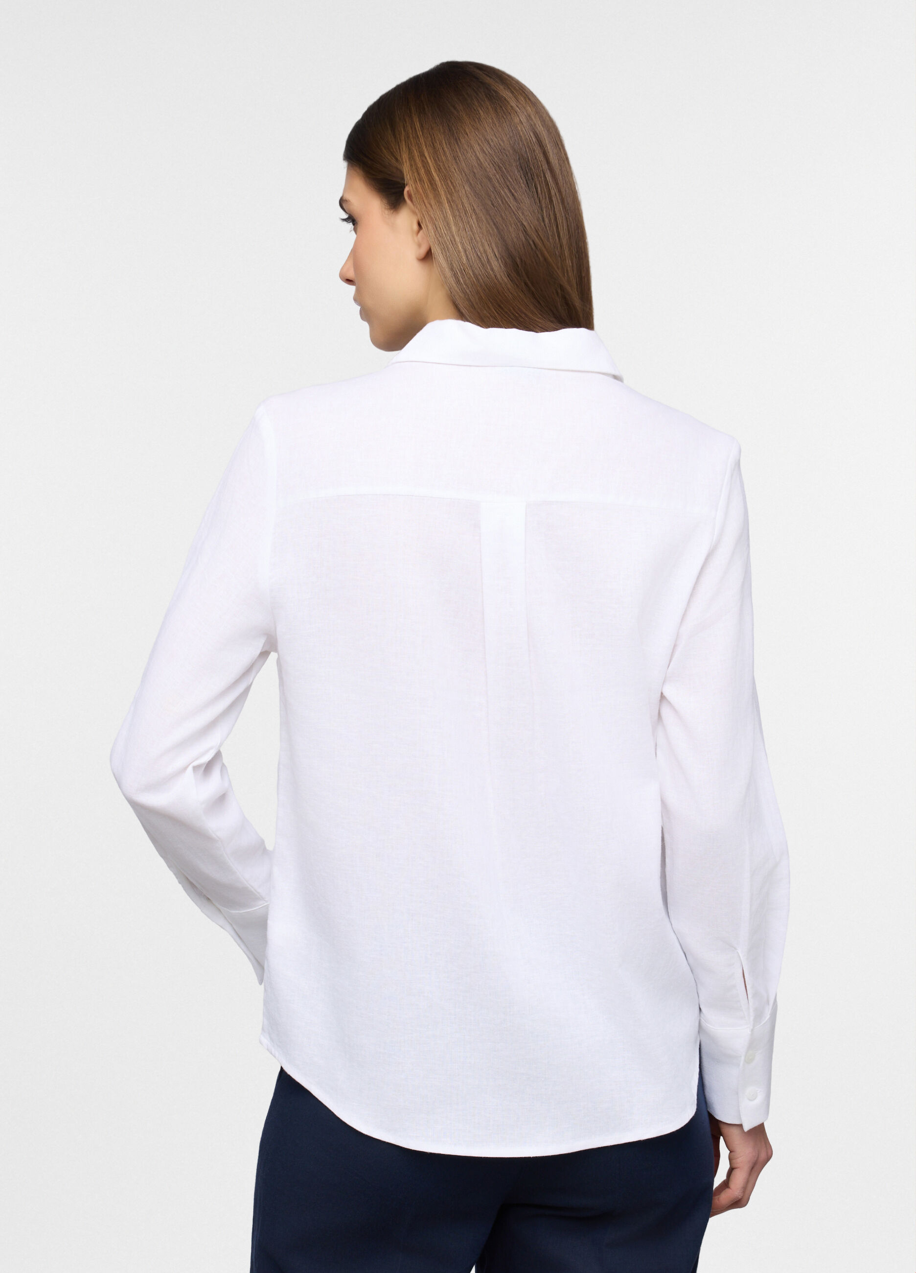 Camicia fit regular con colletto alla francese misto lino donna_1