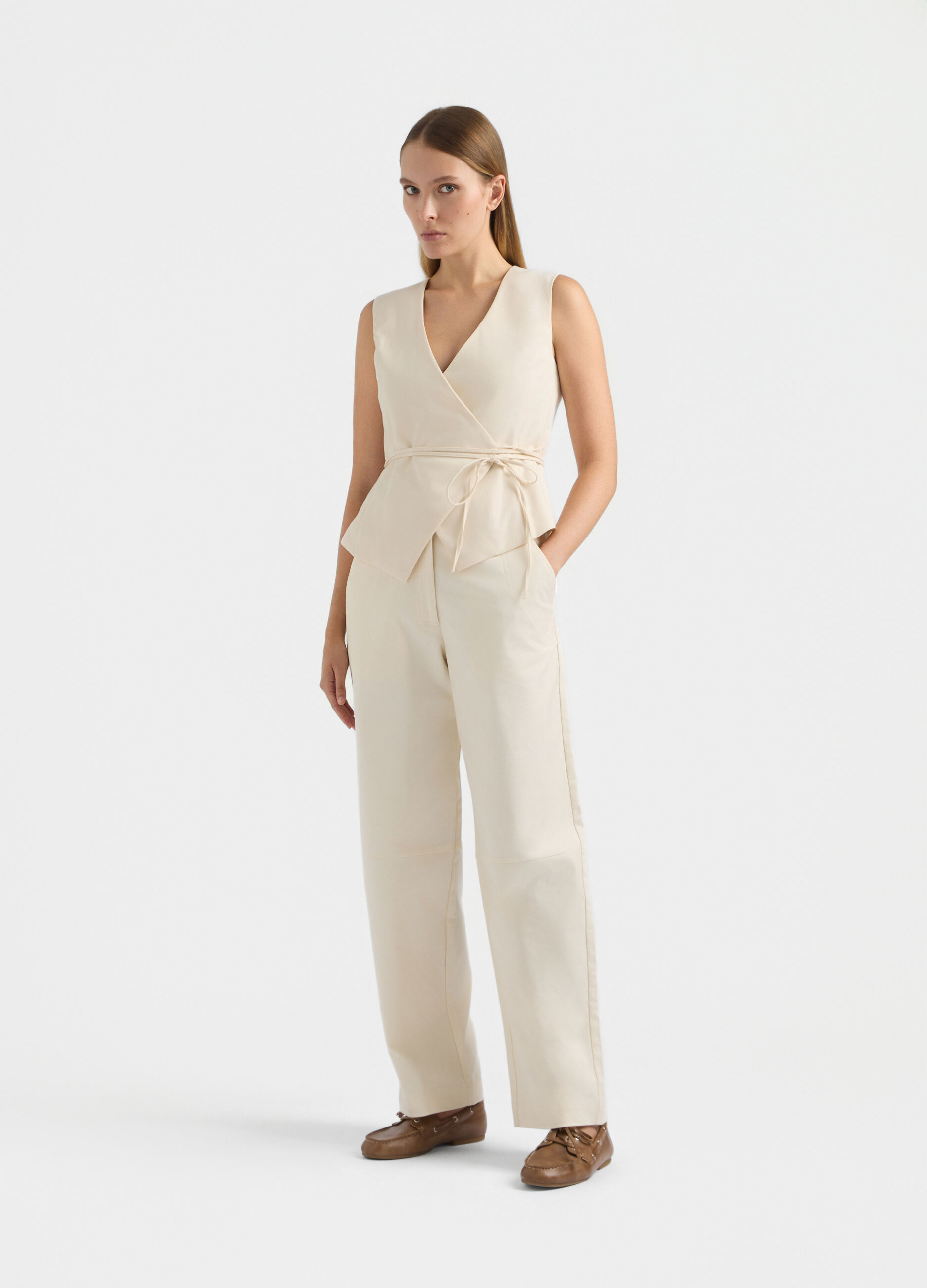 Gilet incrociato Slim Fit in twill misto viscosa donna_0