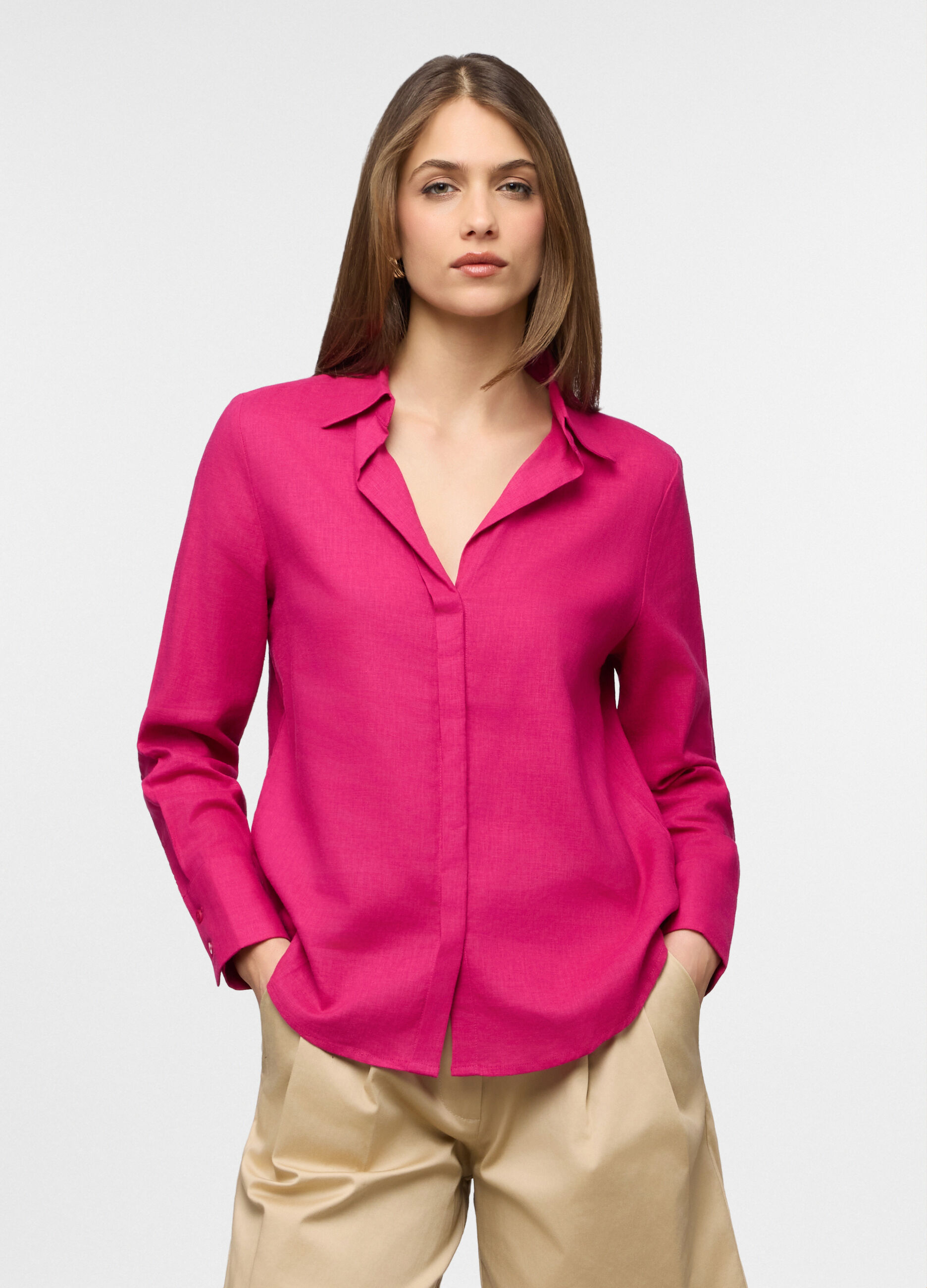 Camicia fit regular con colletto alla francese misto lino donna_0