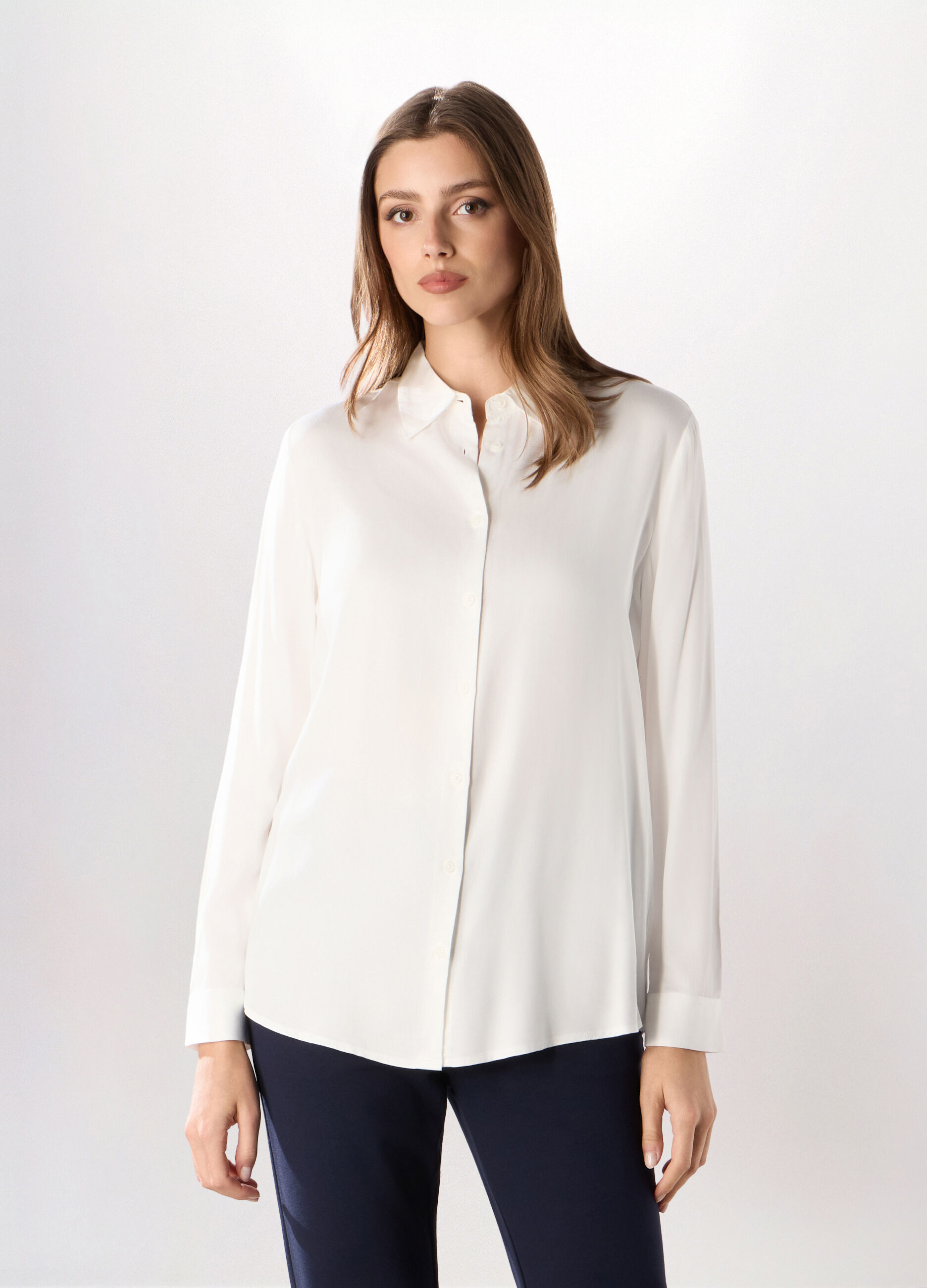 Camicia in pura viscosa tinta unita donna_0