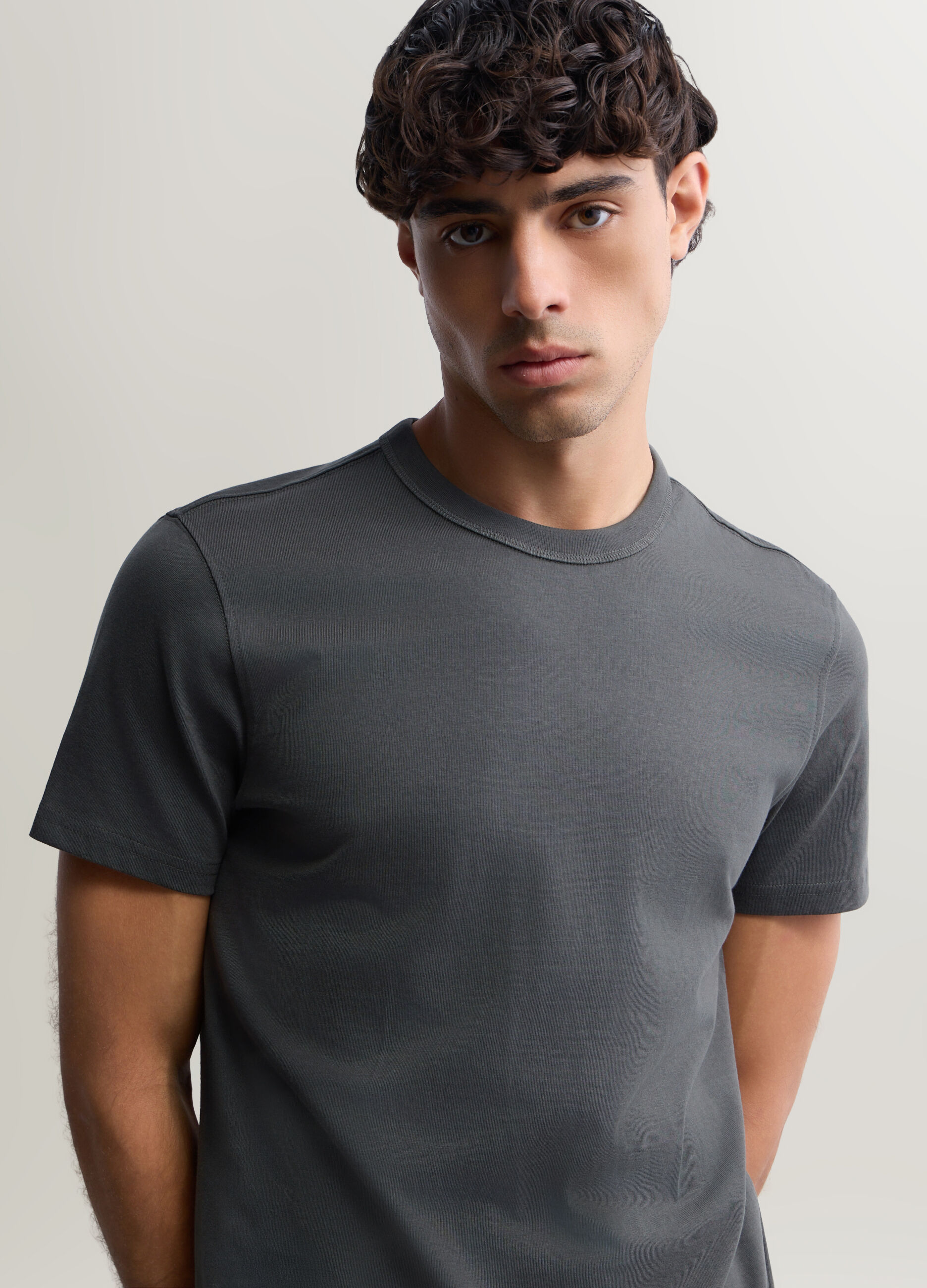 T-shirt girocollo in interlock di cotone uomo_2