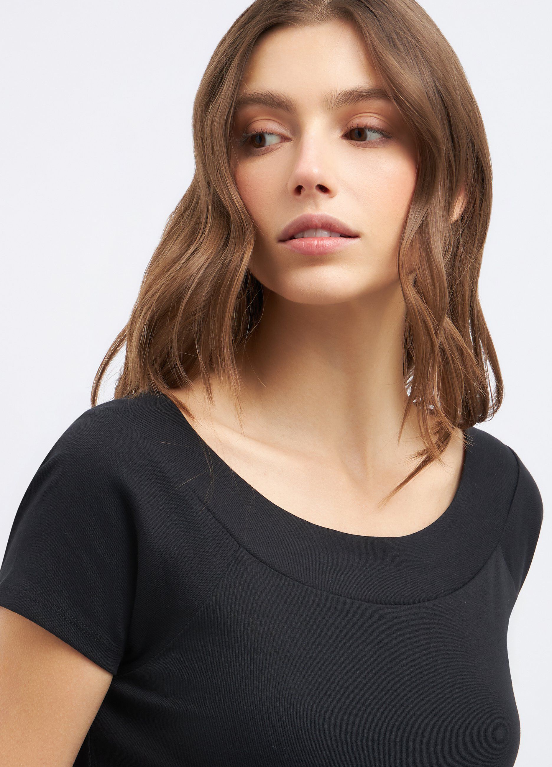 T-shirt in puro cotone con scollo a barchetta donna_2