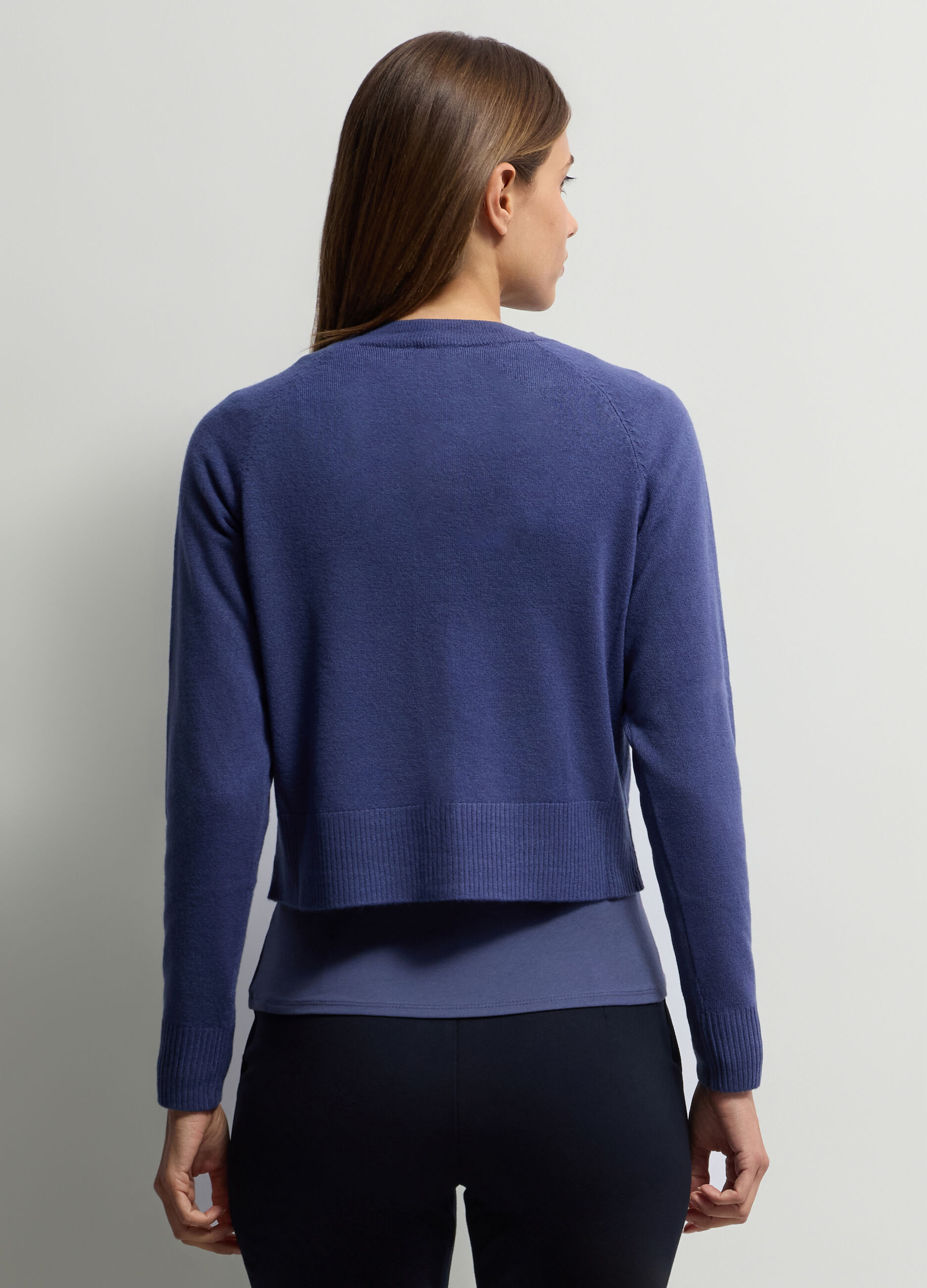 Cardigan girocollo in maglia rasata donna_1