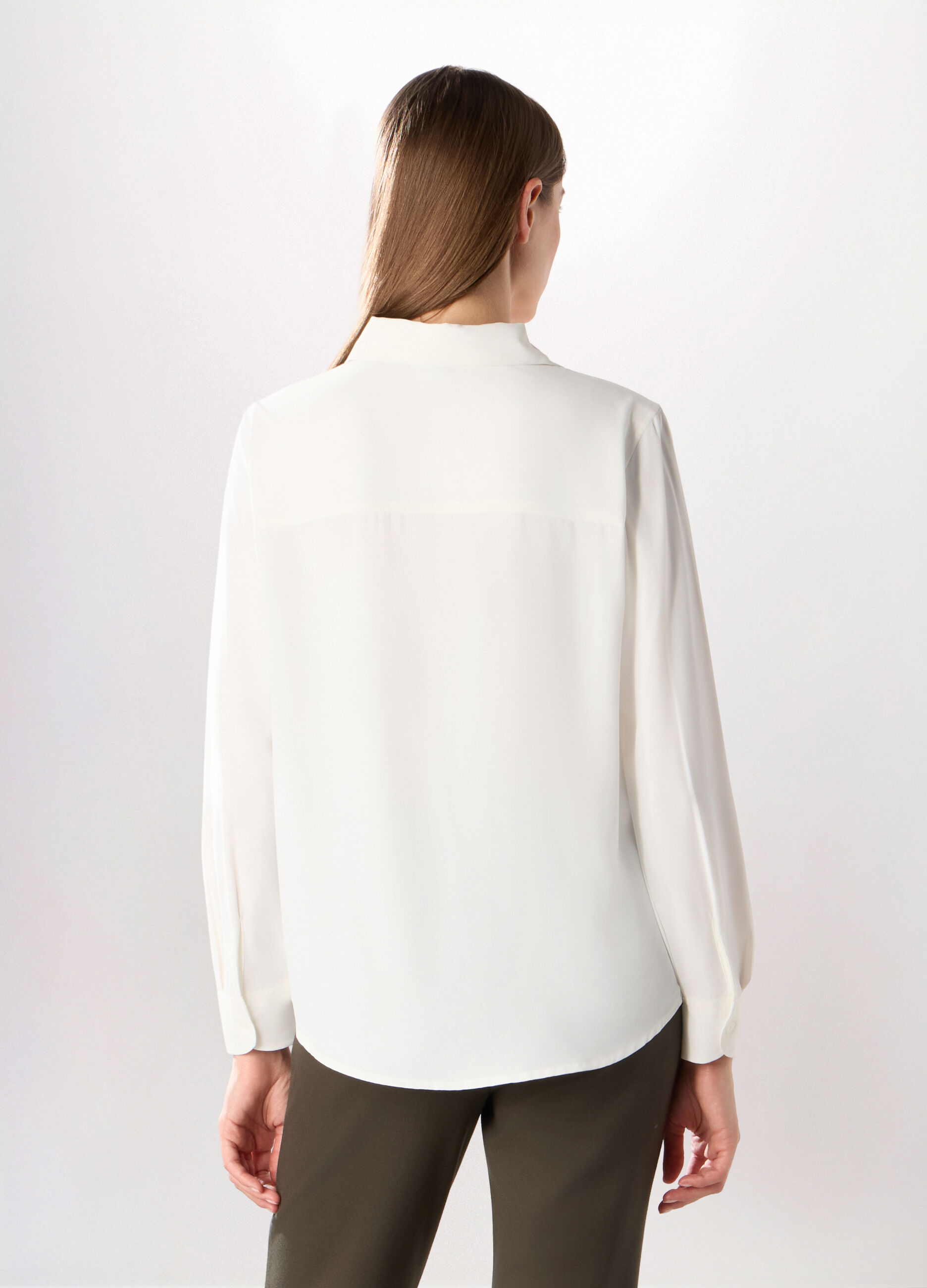 Camicia a maniche lunghe tinta unita donna_1