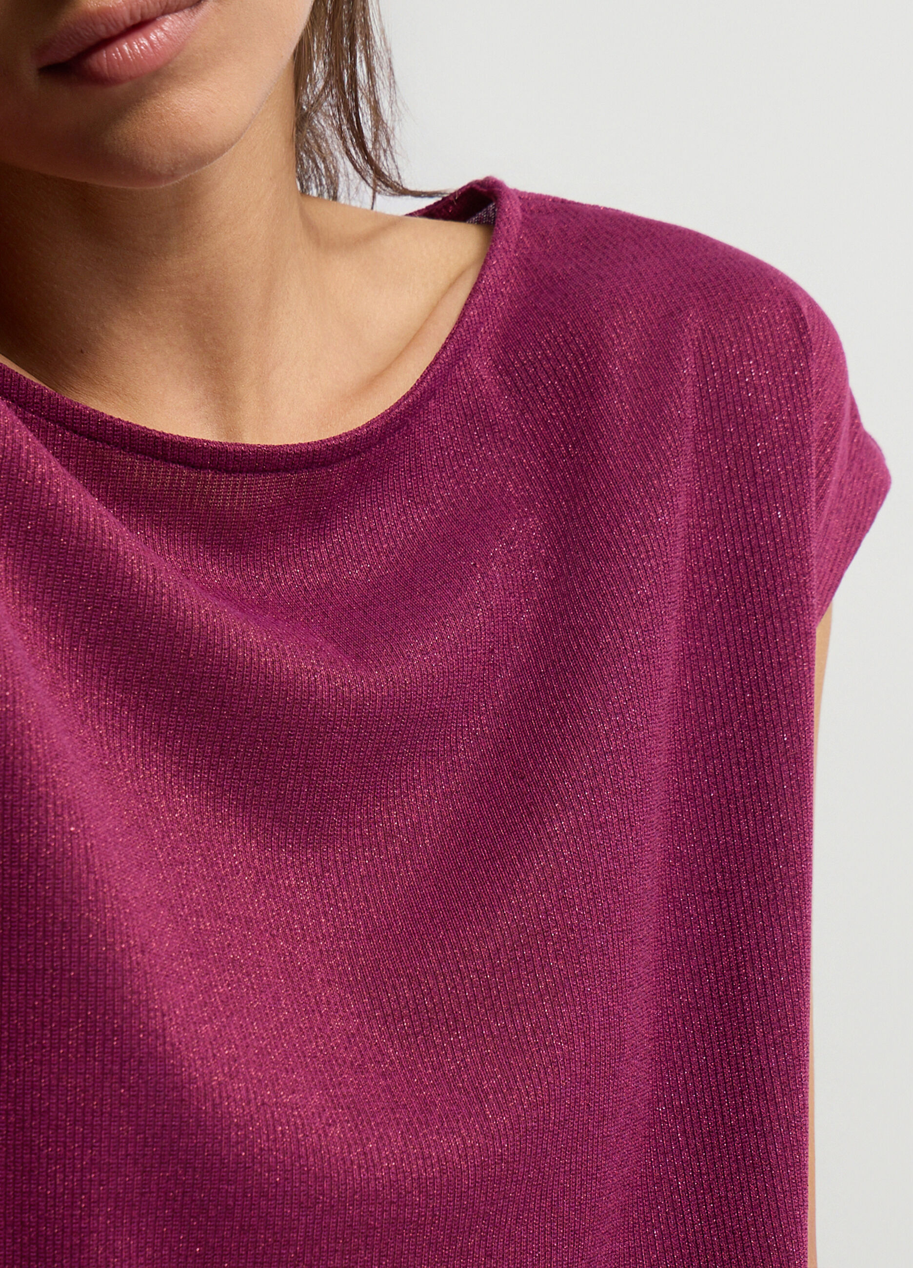 Top girocollo in costina stretch donna_2
