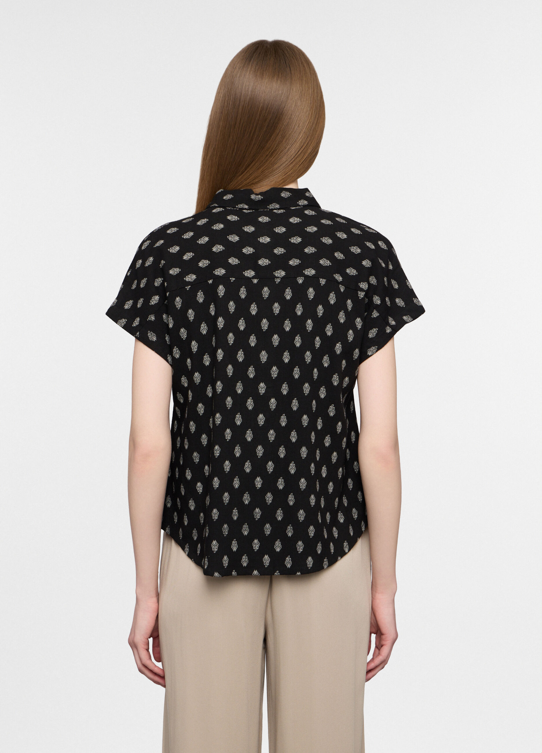 Camicia con colletto classico fit over in misto lino donna_1