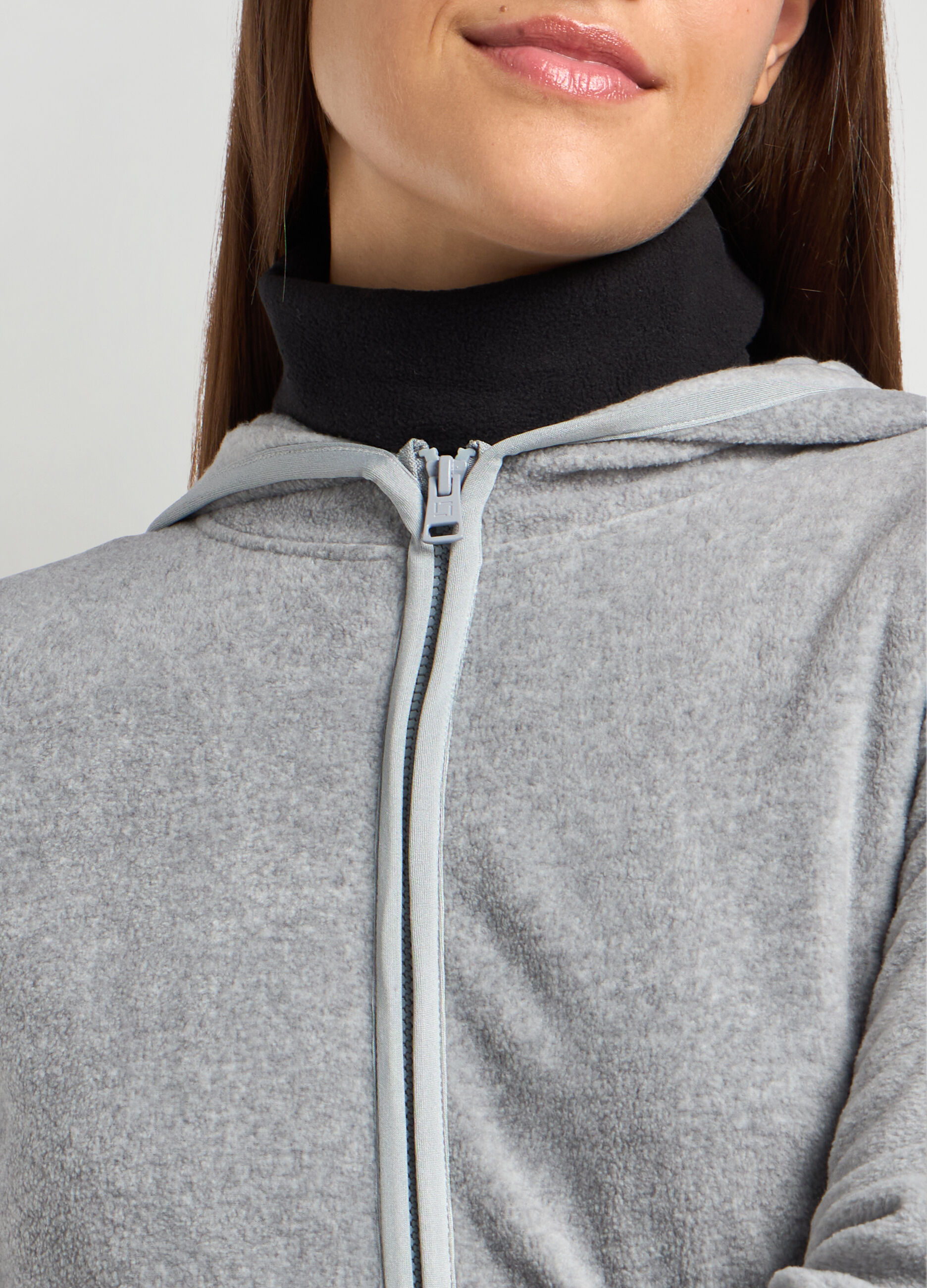 Felpa in pile con cappuccio donna