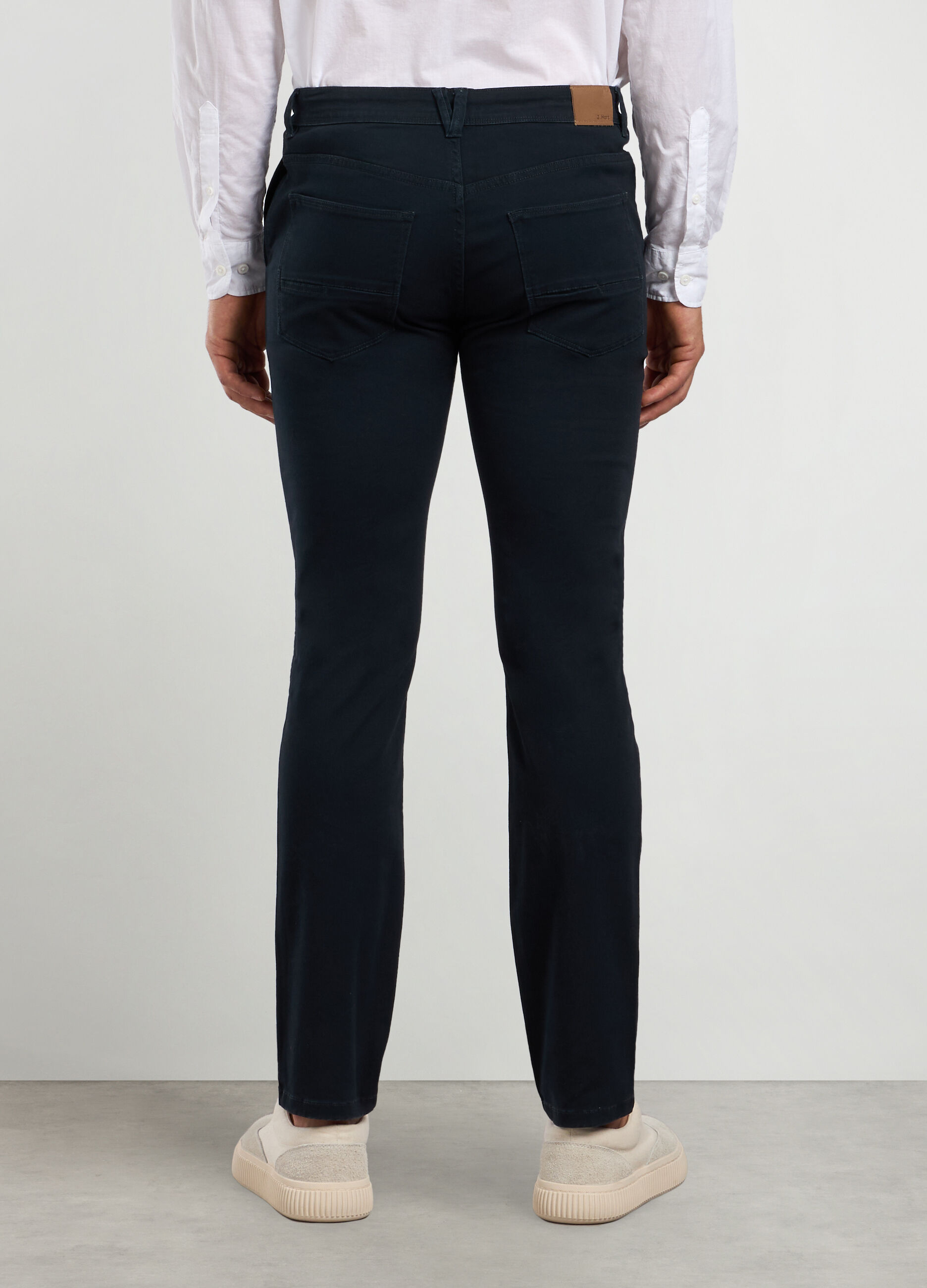 Pantaloni slim fit in twill di cotone stretch uomo_1