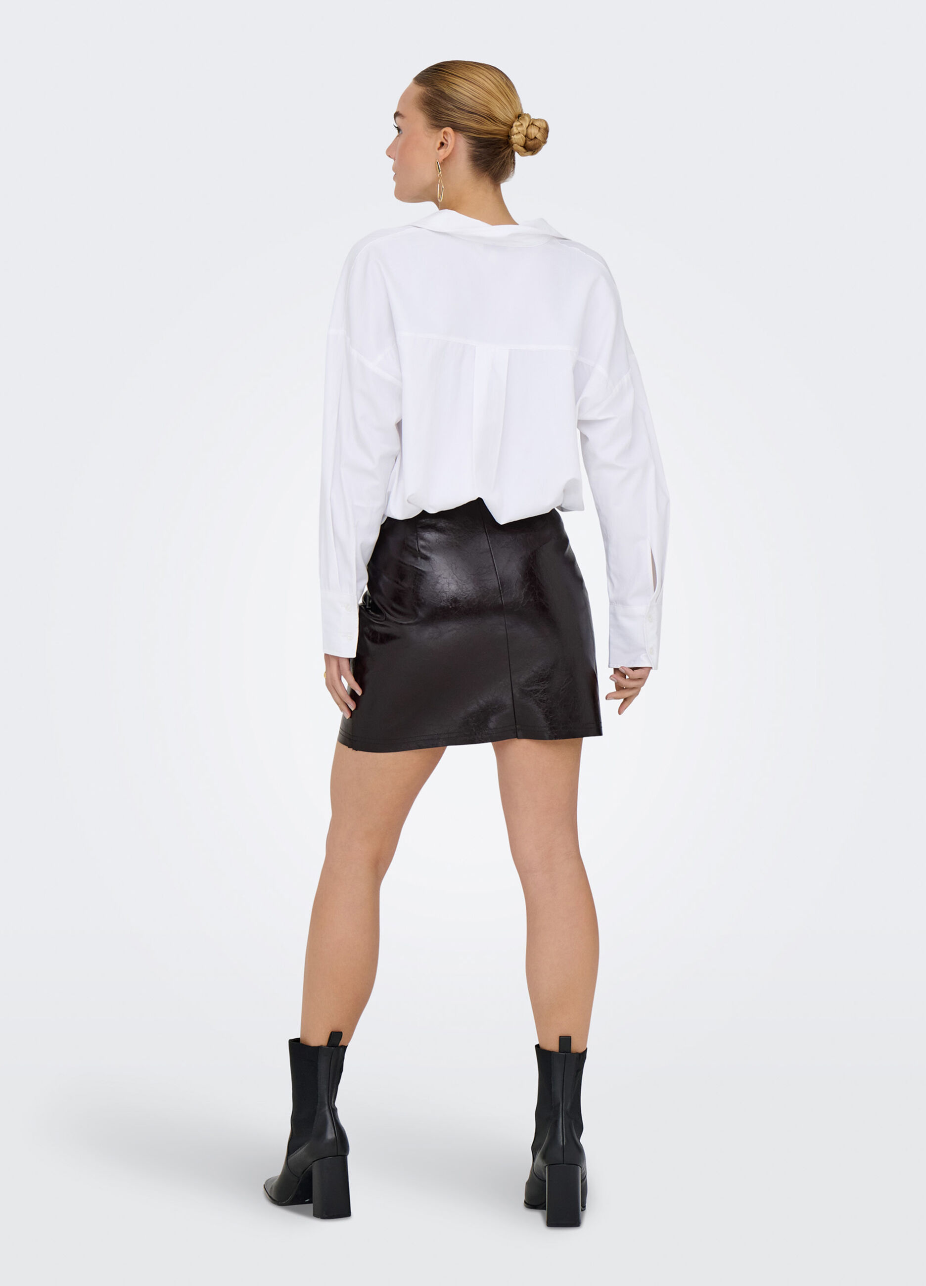 Minigonna in eco pelle donna_2