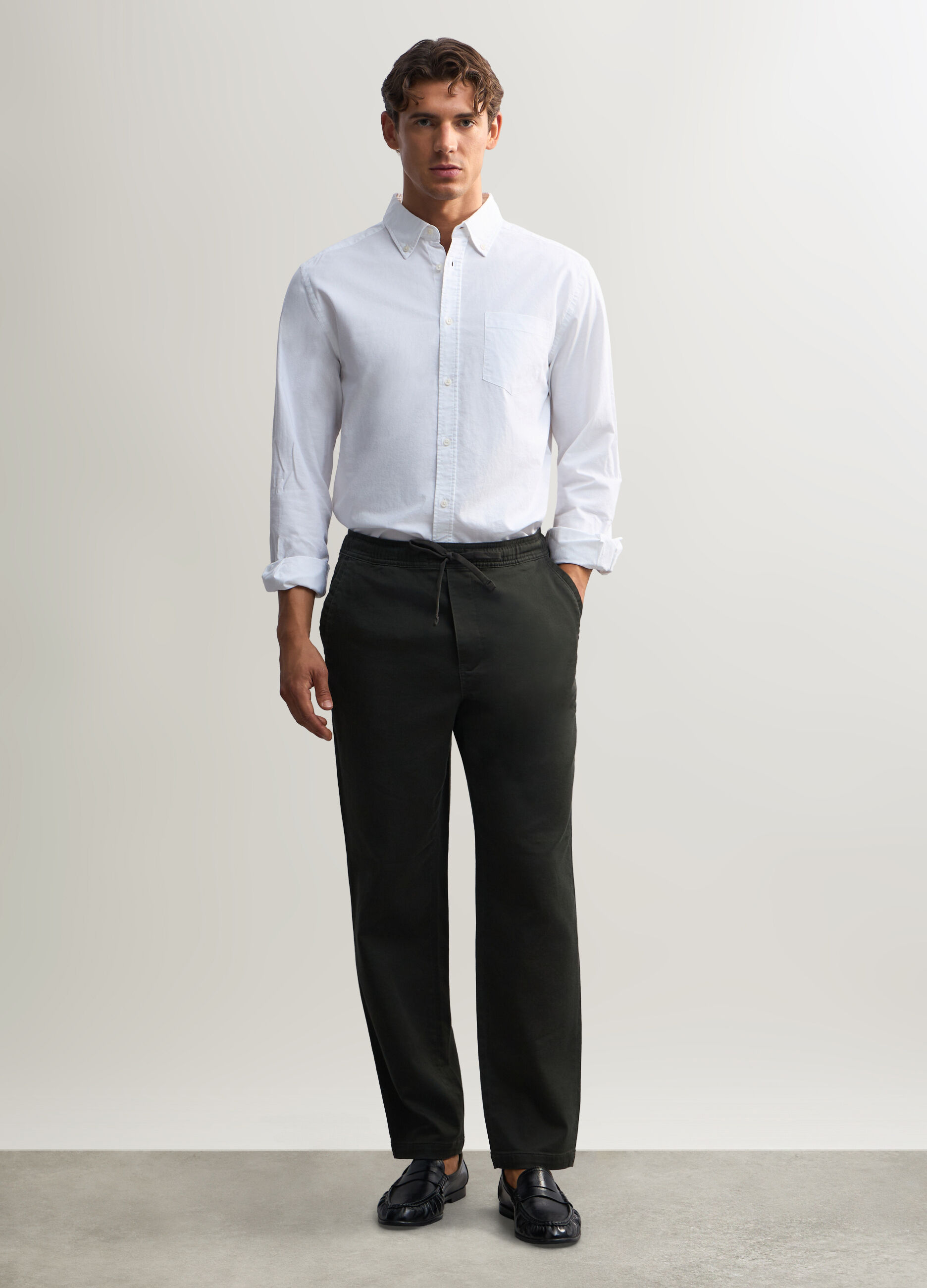 Pantalone chino relaxed fit in misto cotone uomo_0