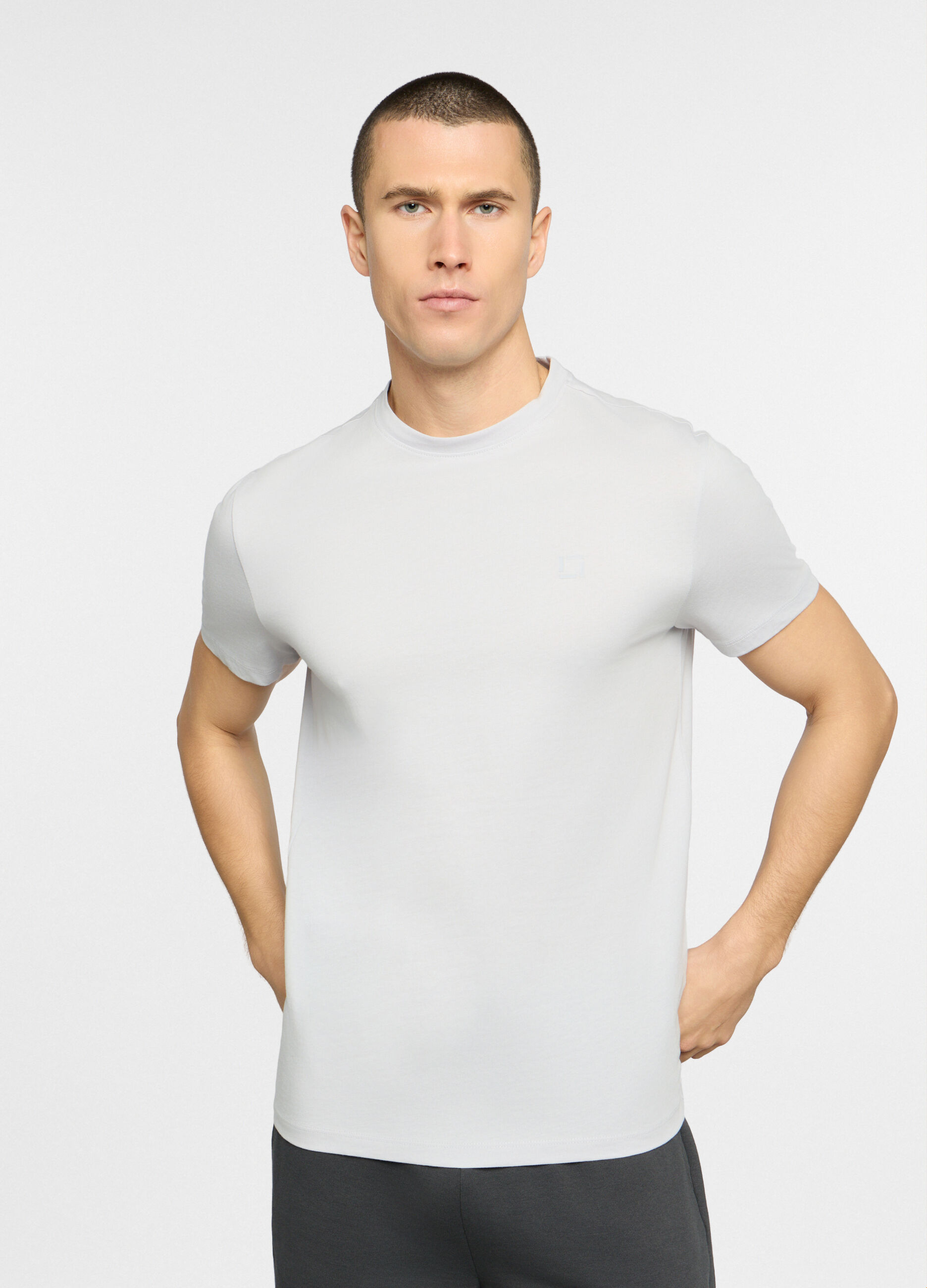 T-shirt slim fit in cotone uomo_0