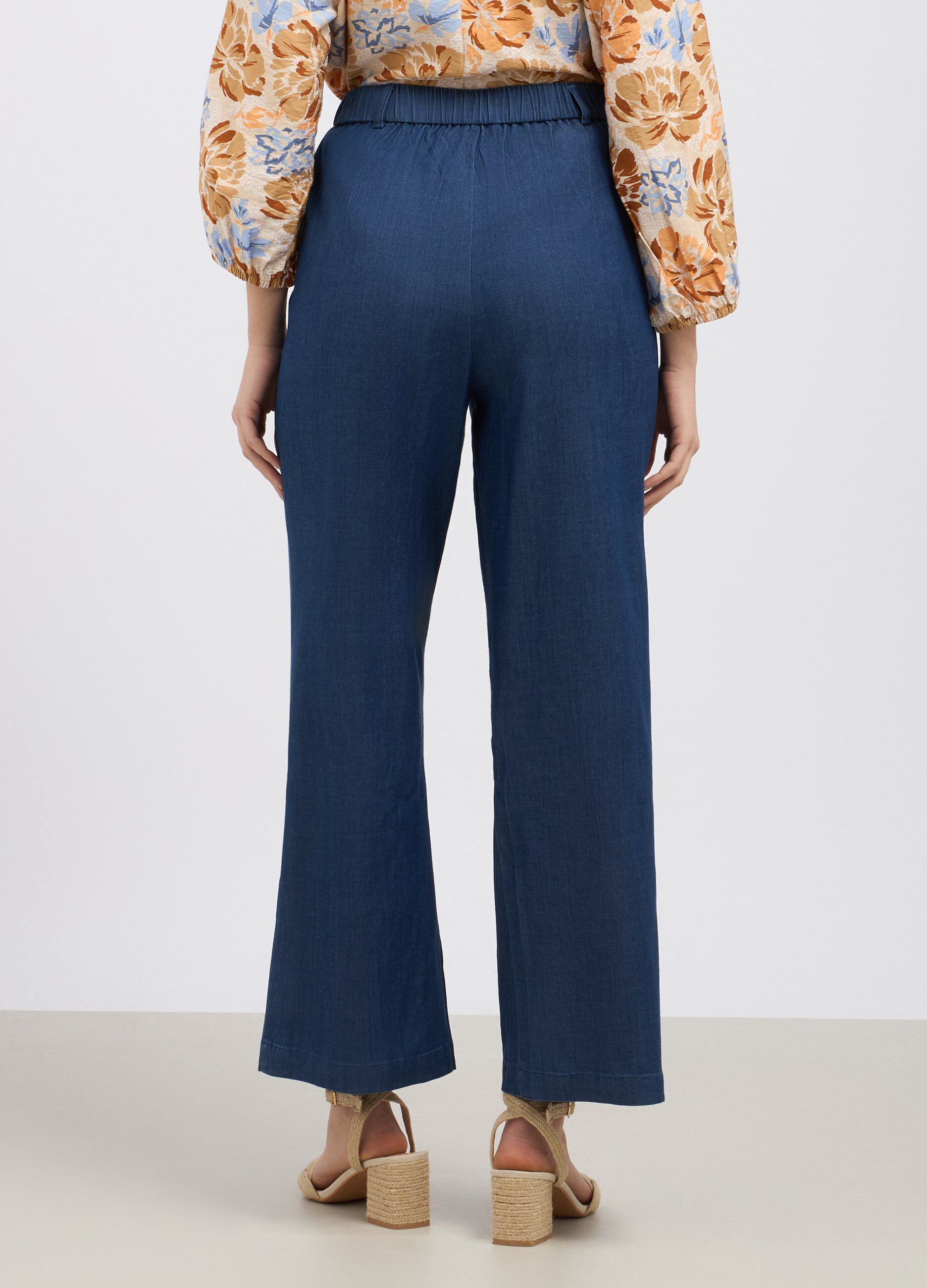 Pantaloni flare fit donna_1
