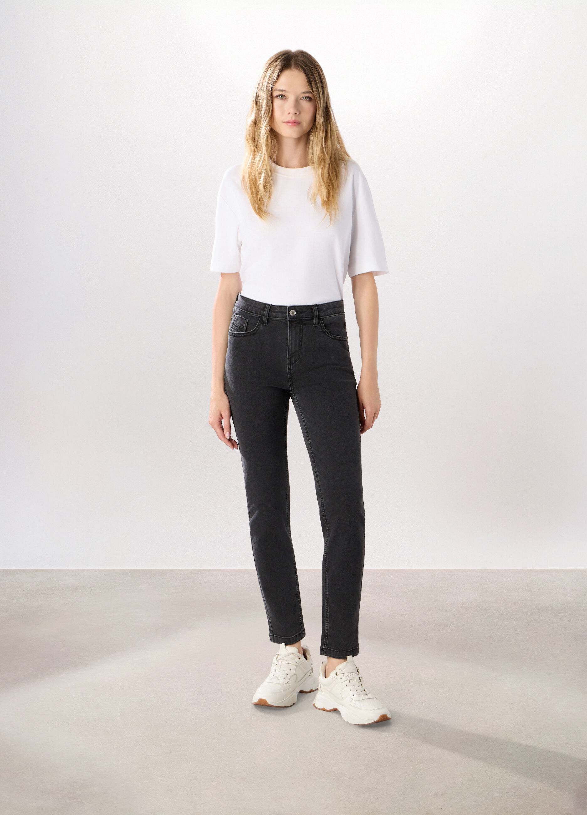 Pantaloni in denim misto cotone donna_0