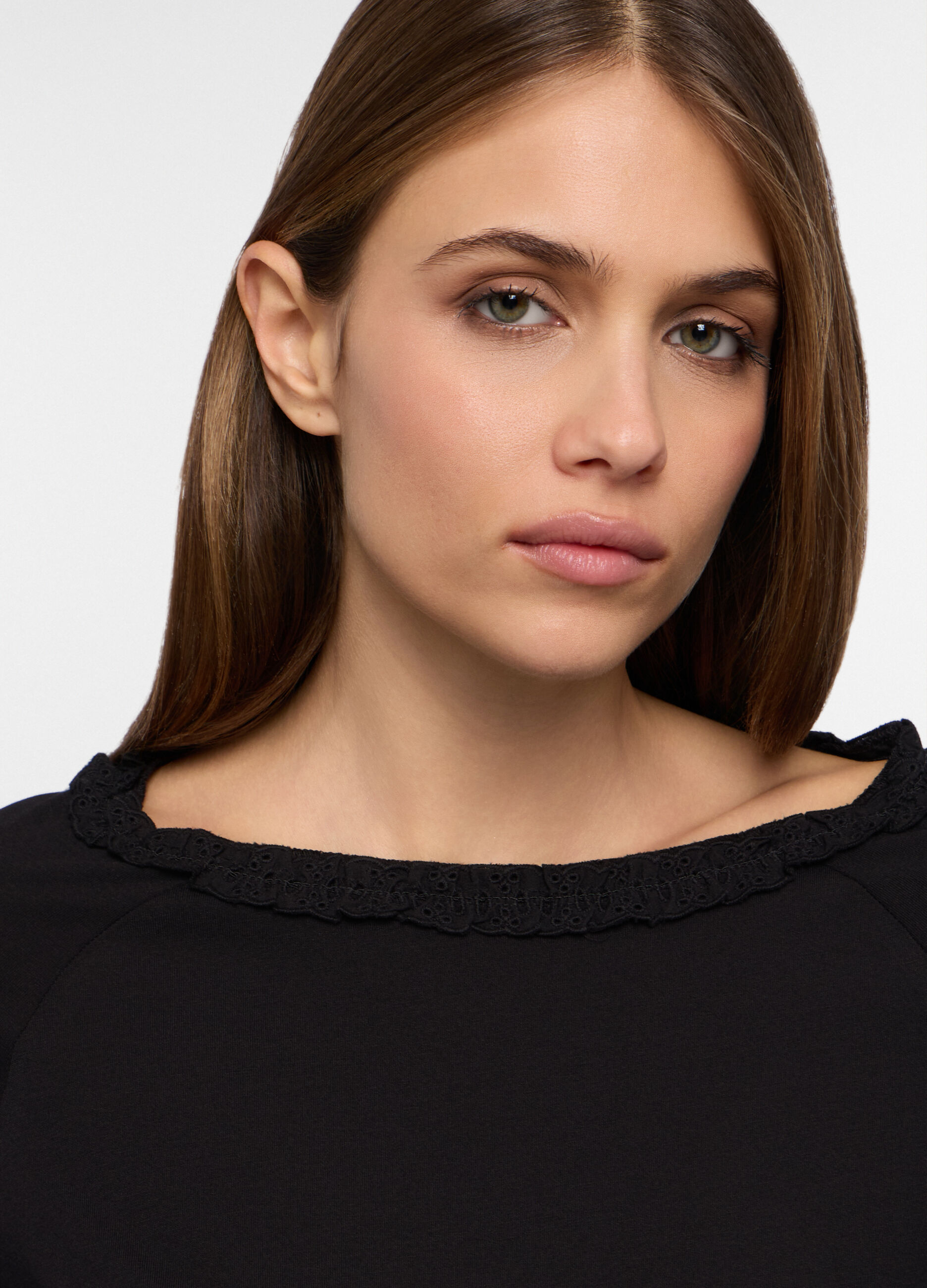 T-shirt con scollo rotondo lavorato donna_2