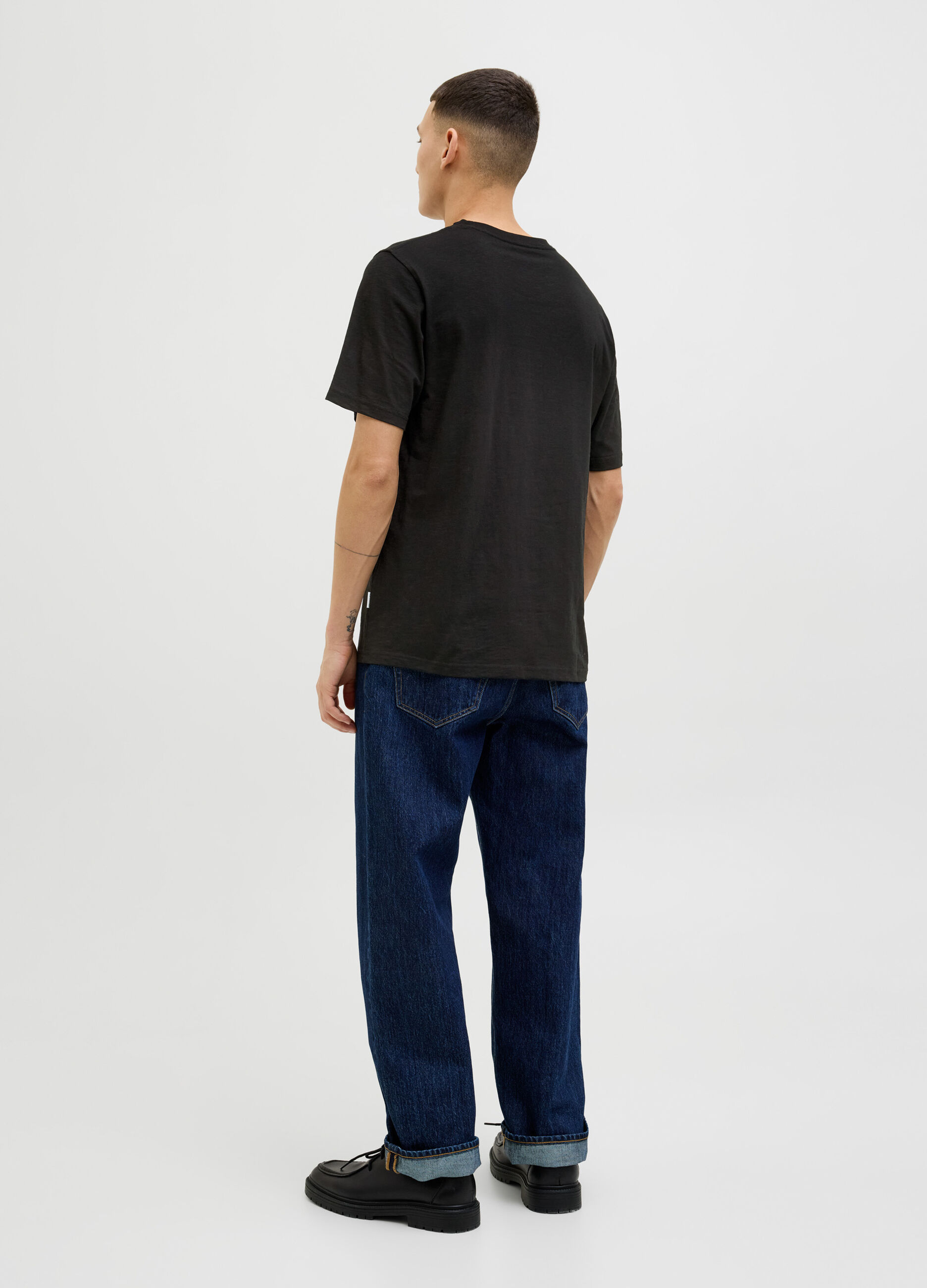 T-shirt con taschino uomo_1