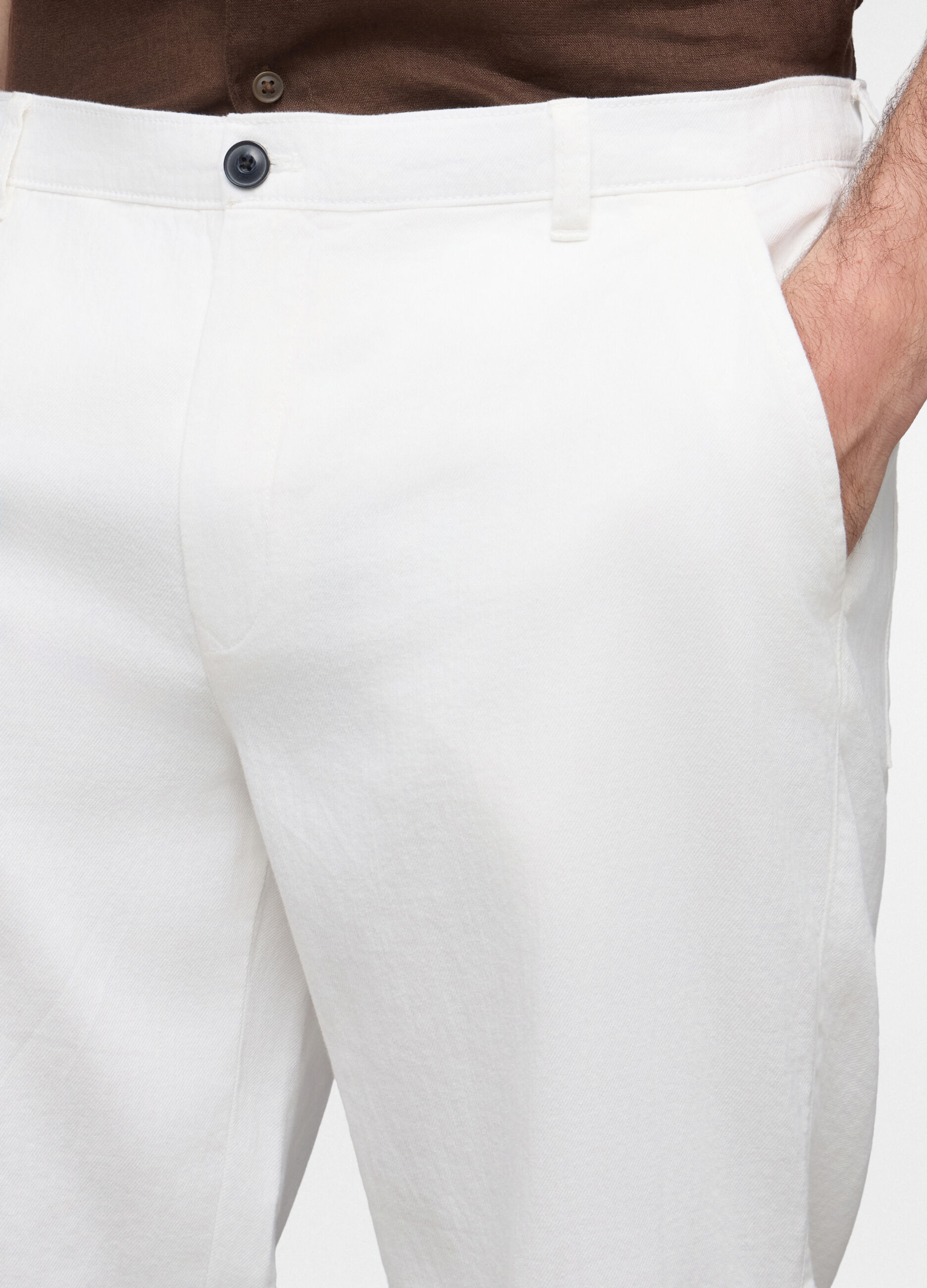 Pantaloni chino in misto cotone e lino uomo_2